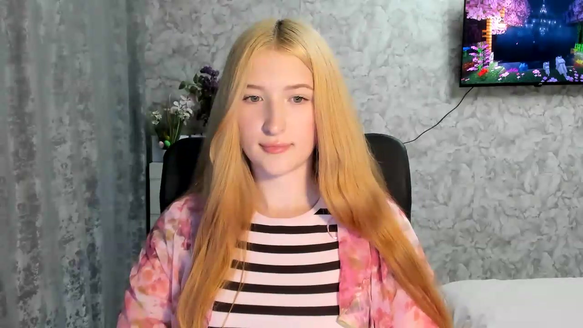 Gallery image thumbnail from Ilona_Here's myfreecams stream on, 05/04/2026, 18:20 image 10 of 20