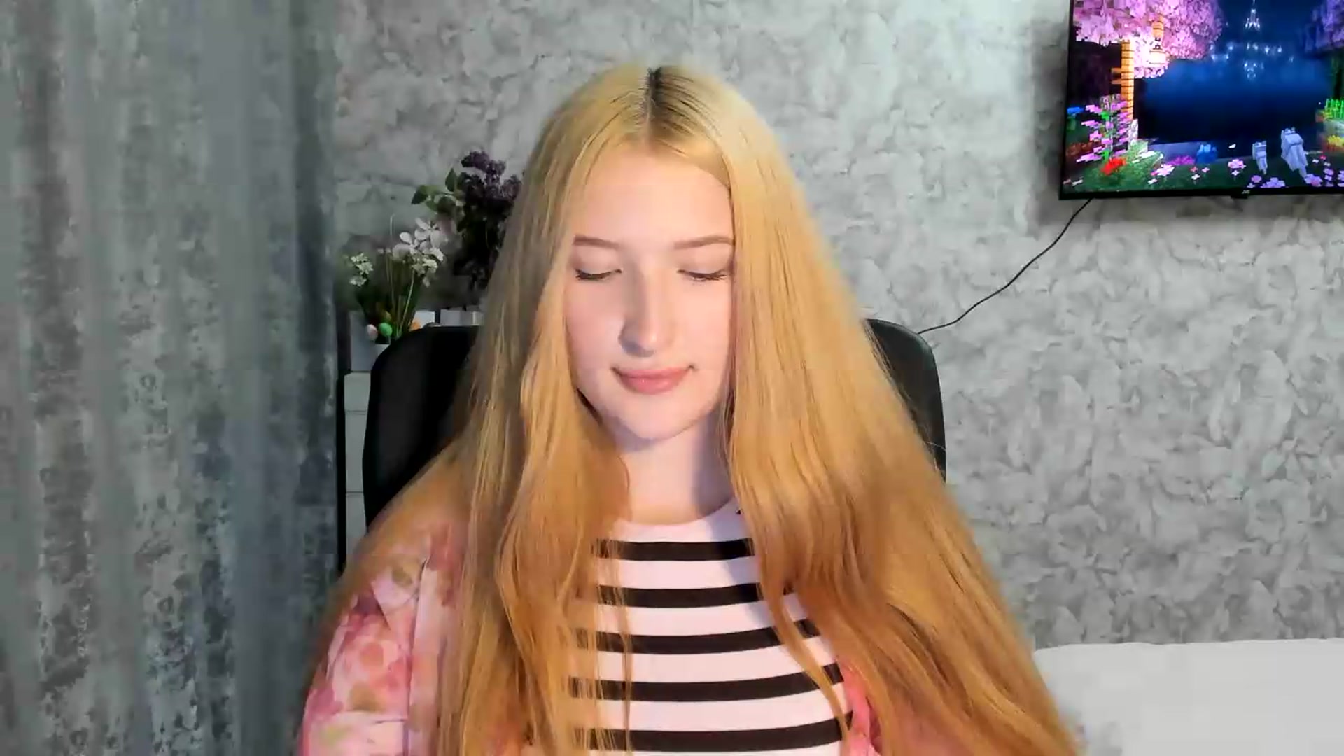 Gallery image thumbnail from Ilona_Here's myfreecams stream on, 05/04/2026, 18:20 image 8 of 20