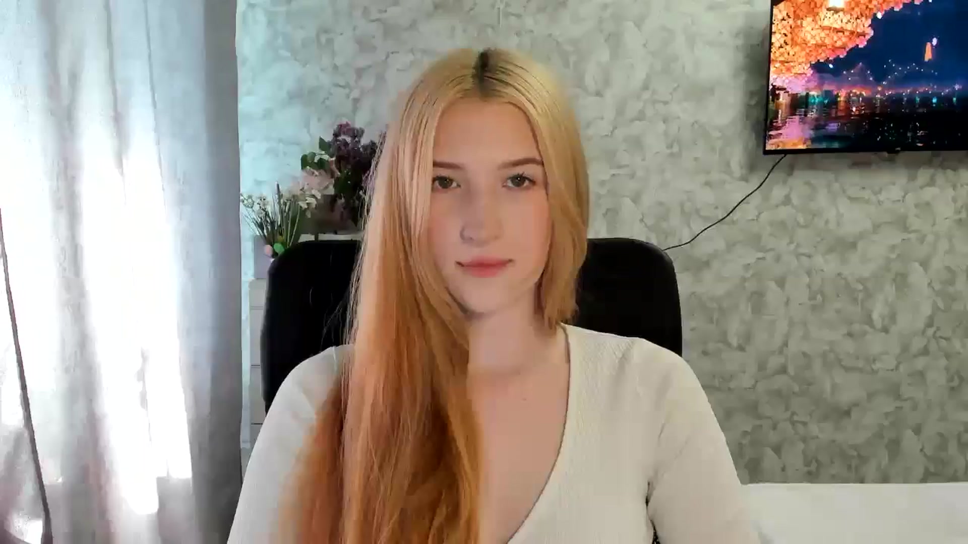 Gallery image thumbnail from Ilona_Here's myfreecams stream on, 05/05/2026, 13:25 image 7 of 20