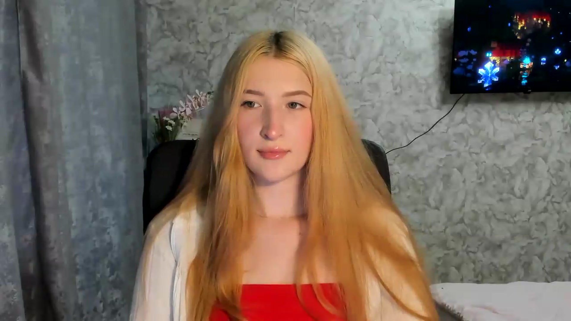 Gallery image thumbnail from Ilona_Here's myfreecams stream on, 05/15/2026, 16:13 image 9 of 20