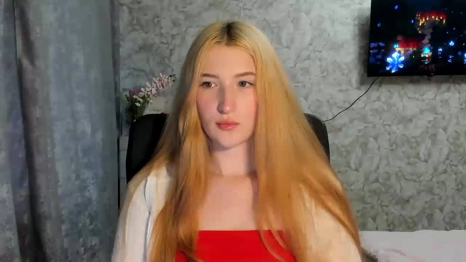 Gallery image thumbnail from Ilona_Here's myfreecams stream on, 05/15/2026, 16:13 image 6 of 20