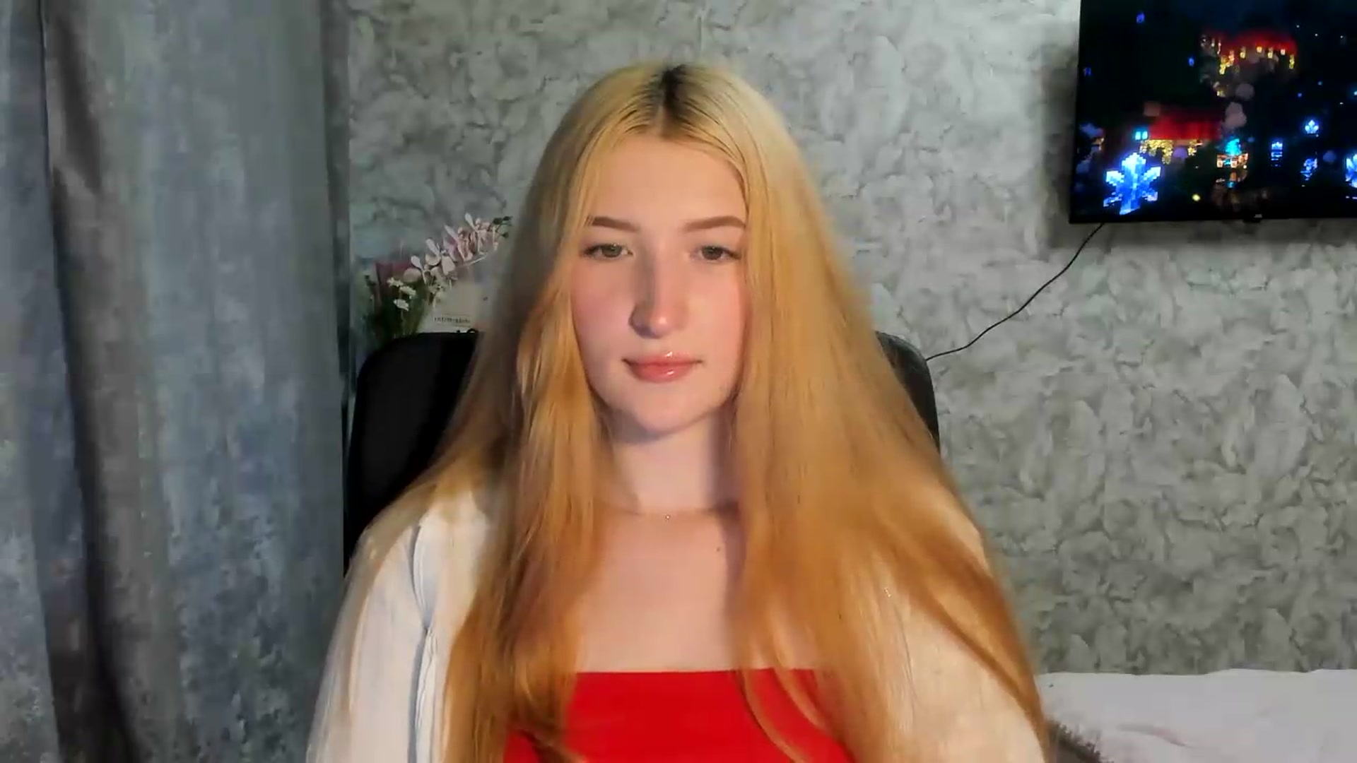 Gallery image thumbnail from Ilona_Here's myfreecams stream on, 05/15/2026, 16:13 image 7 of 20