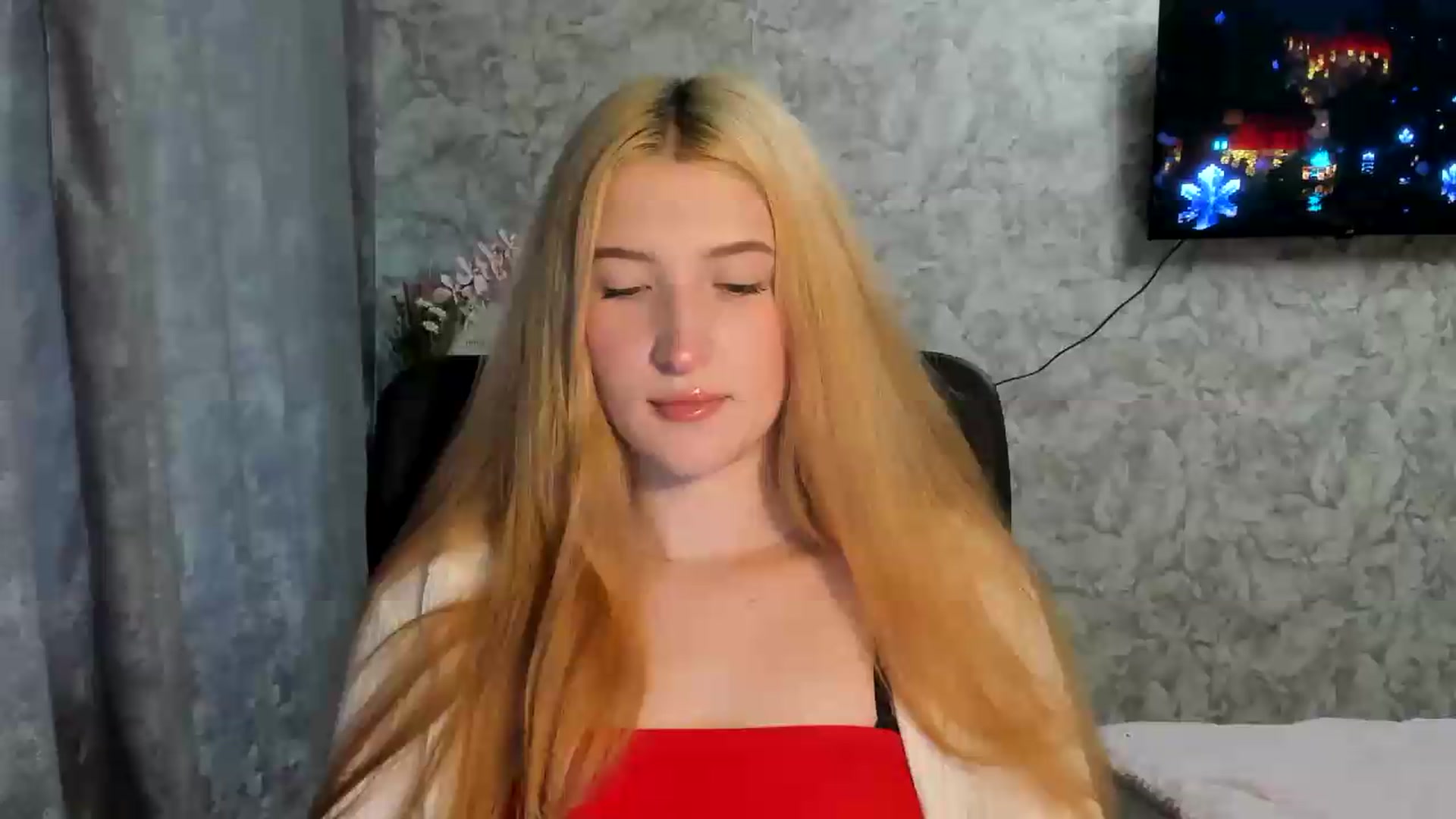 Gallery image thumbnail from Ilona_Here's myfreecams stream on, 05/15/2026, 16:13 image 1 of 20