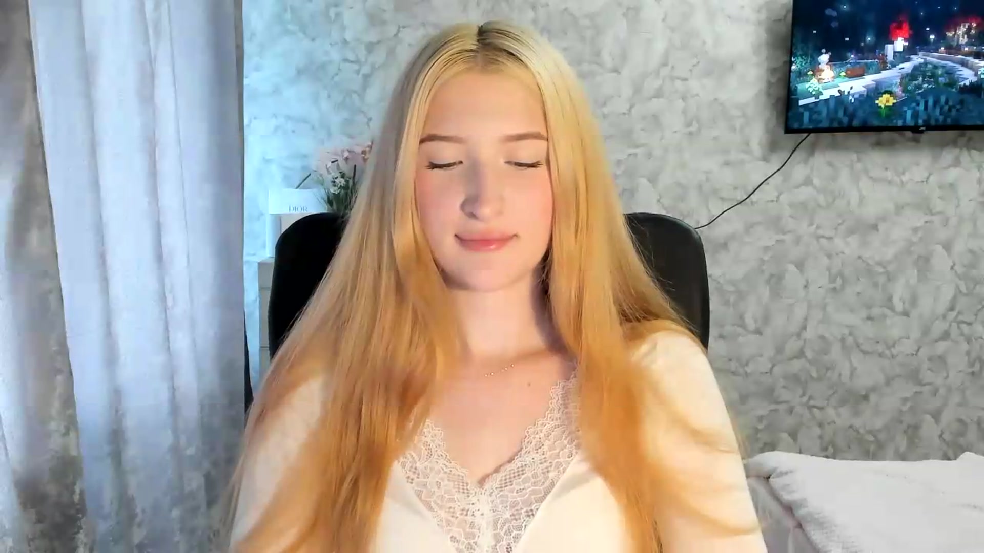 Gallery image thumbnail from Ilona_Here's myfreecams stream on, 06/15/2026, 13:14 image 5 of 20