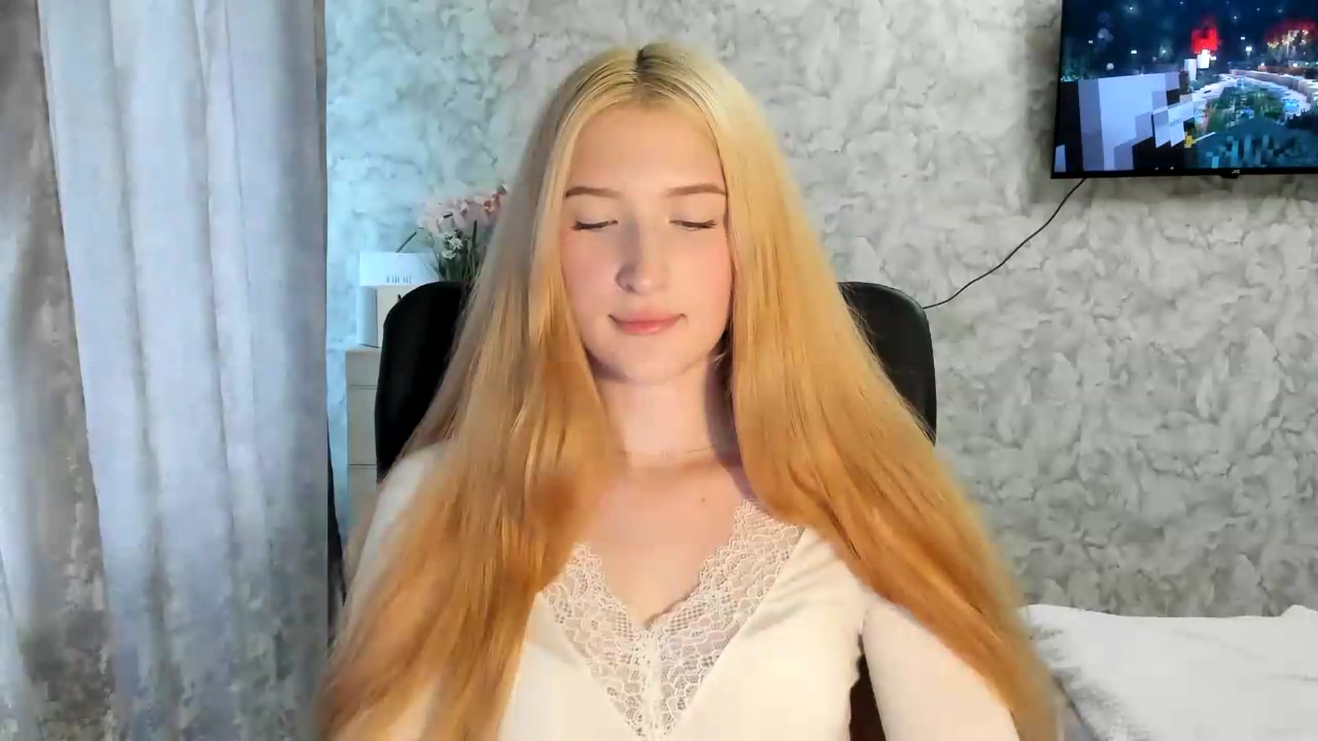 Gallery image thumbnail from Ilona_Here's myfreecams stream on, 06/15/2026, 13:14 image 18 of 20