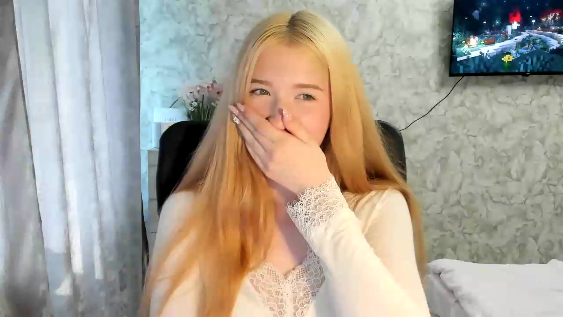 Gallery image thumbnail from Ilona_Here's myfreecams stream on, 06/15/2026, 14:44 image 14 of 20