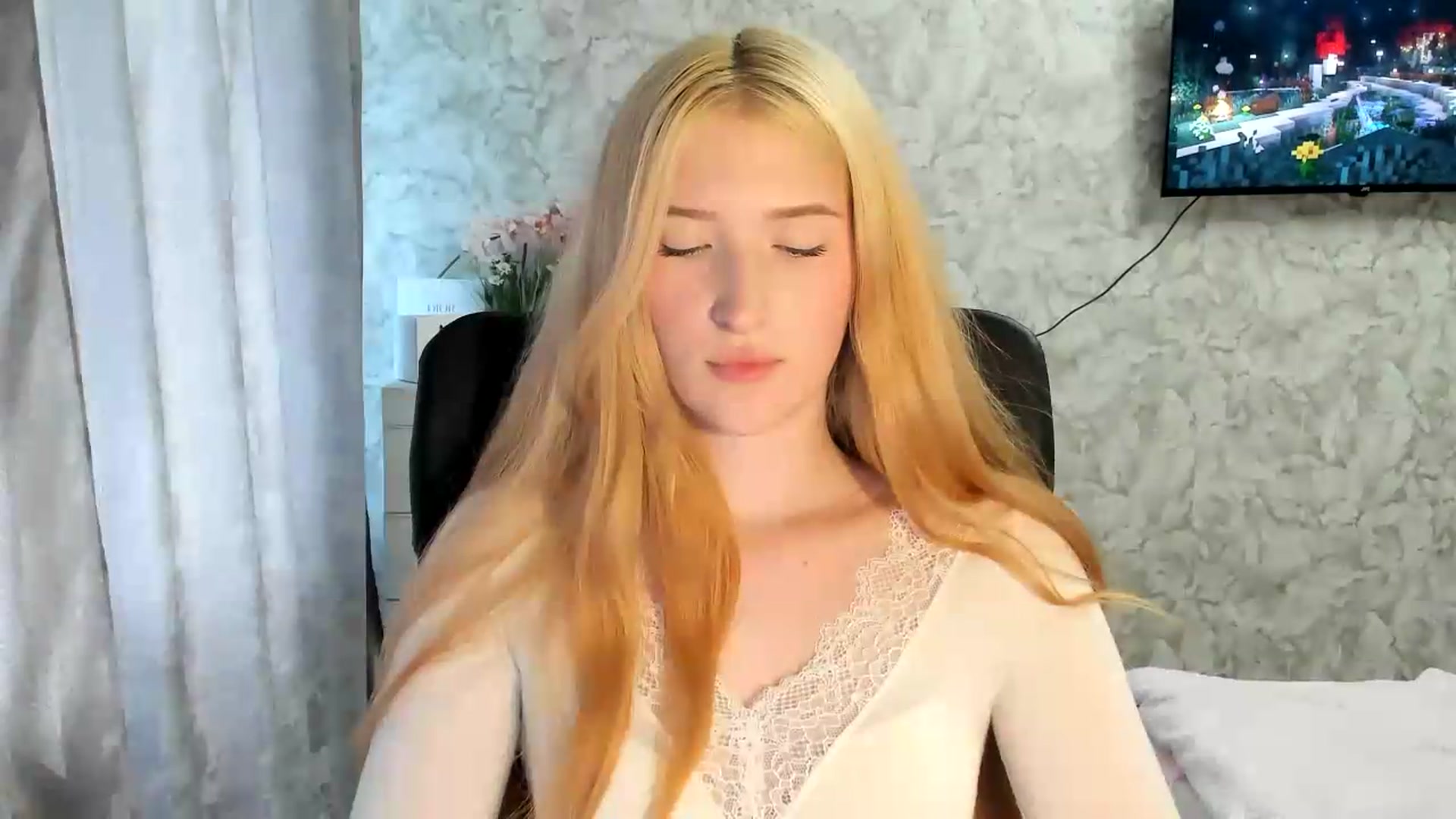 Gallery image thumbnail from Ilona_Here's myfreecams stream on, 06/15/2026, 14:44 image 3 of 20