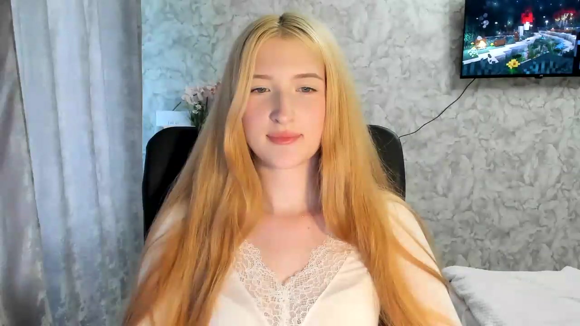 Gallery image thumbnail from Ilona_Here's myfreecams stream on, 06/15/2026, 15:38 image 14 of 20
