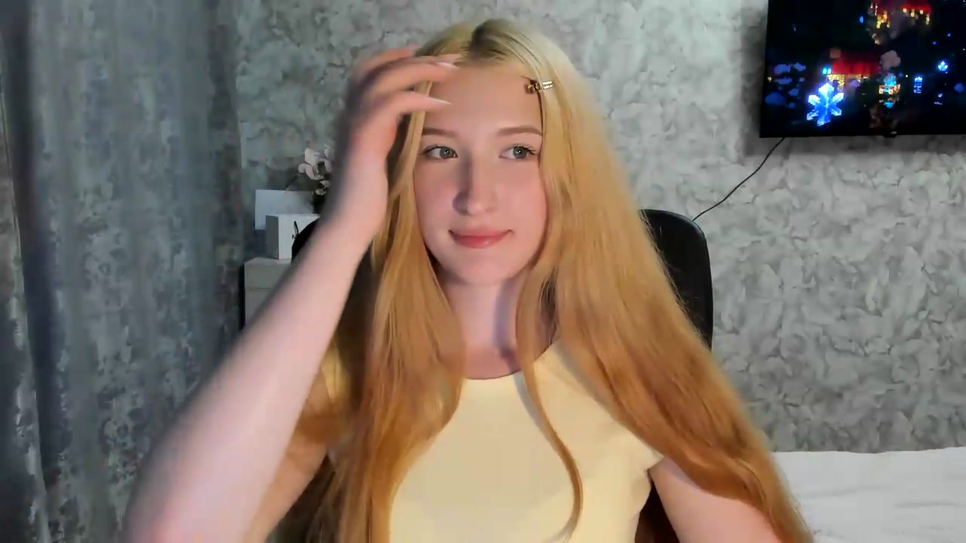 Gallery image thumbnail from Ilona_Here's myfreecams stream on, 06/16/2026, 17:24 image 19 of 20