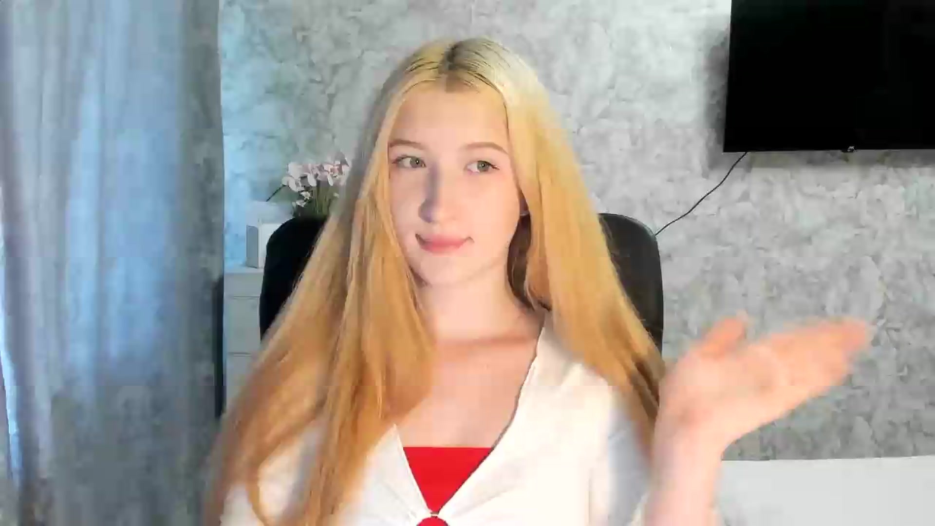 Gallery image thumbnail from Ilona_Here's myfreecams stream on, 06/21/2026, 17:27 image 1 of 20