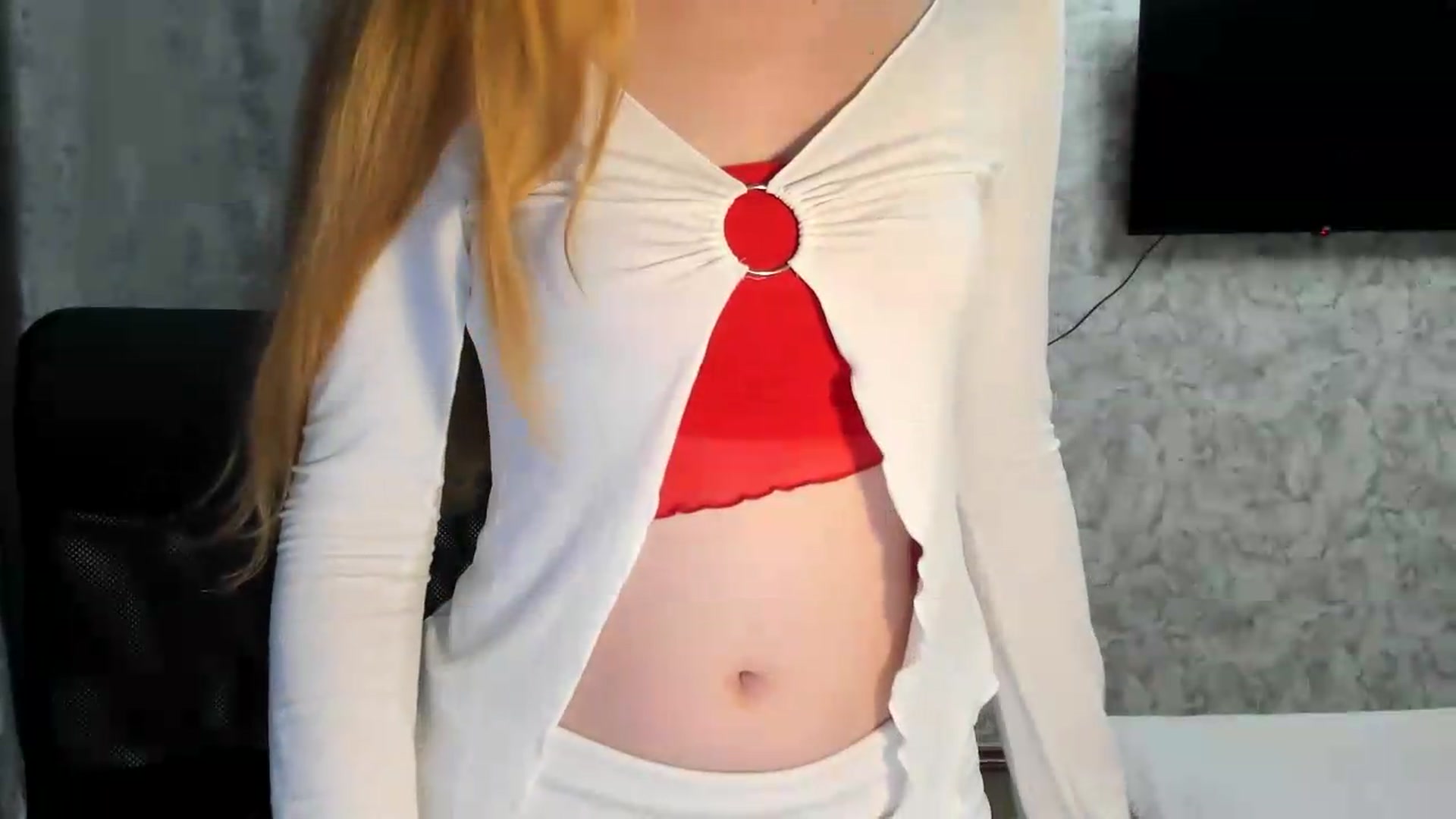 Gallery image thumbnail from Ilona_Here's myfreecams stream on, 06/21/2026, 18:06 image 8 of 20