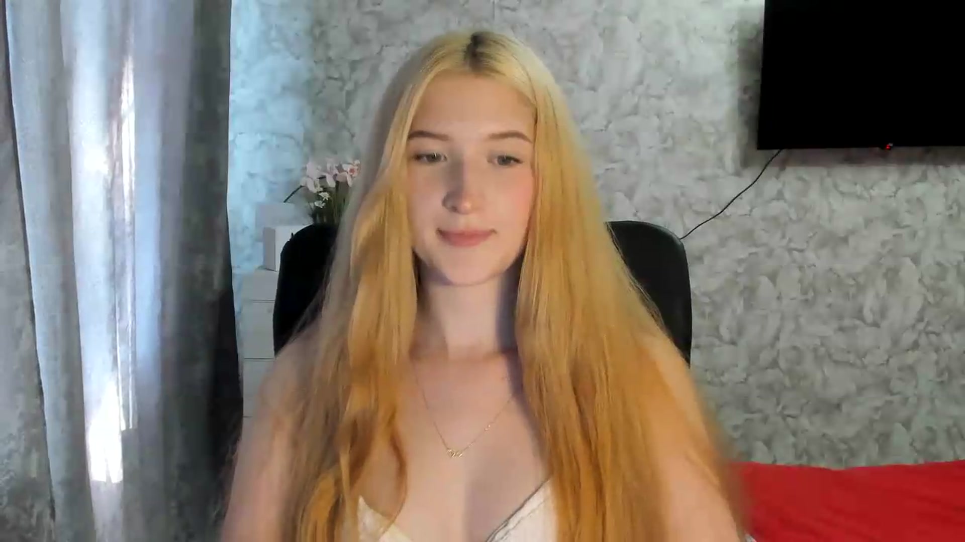 Gallery image thumbnail from Ilona_Here's myfreecams stream on, 06/23/2026, 14:08 image 13 of 20