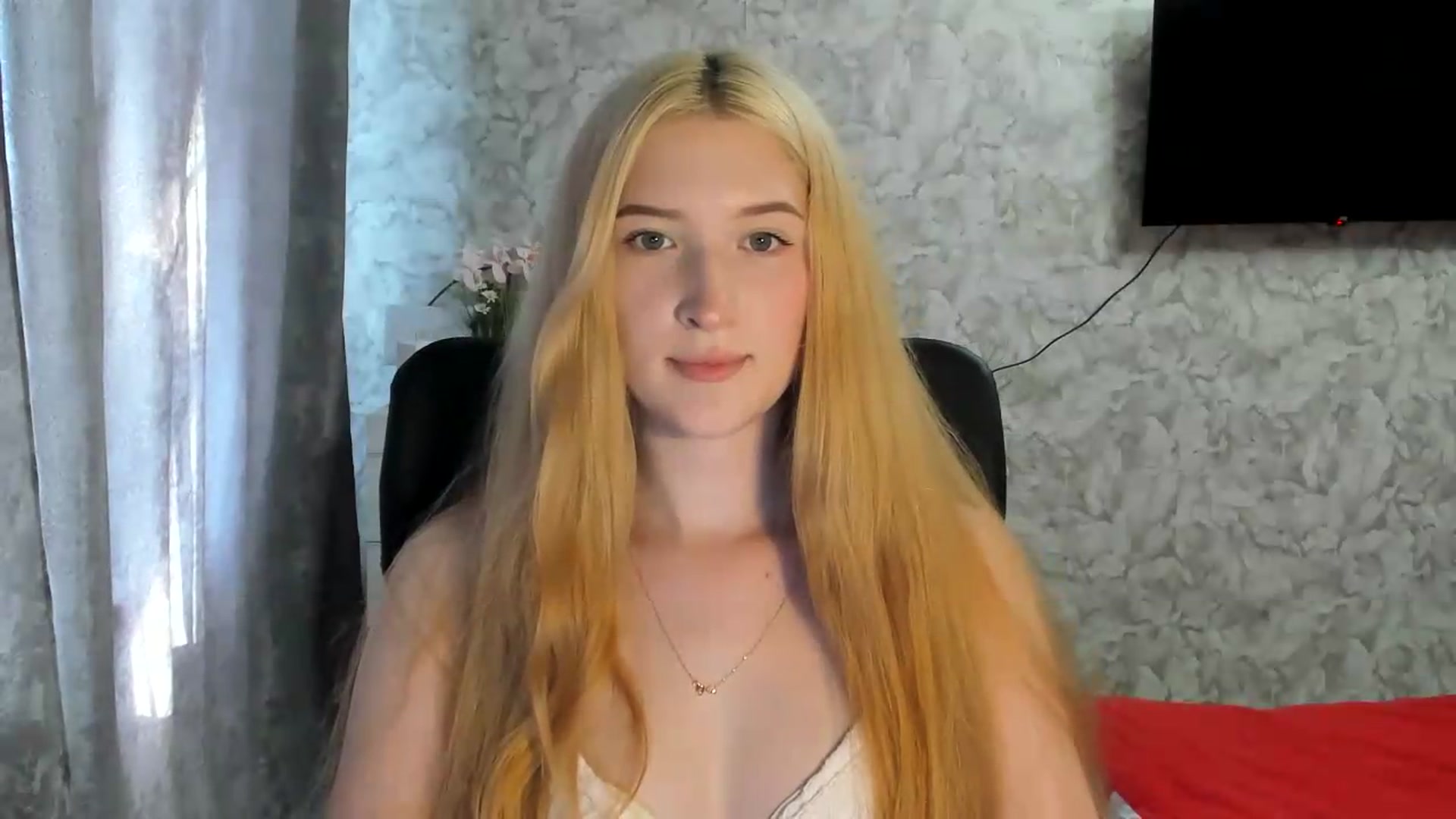 Gallery image thumbnail from Ilona_Here's myfreecams stream on, 06/23/2026, 14:08 image 12 of 20