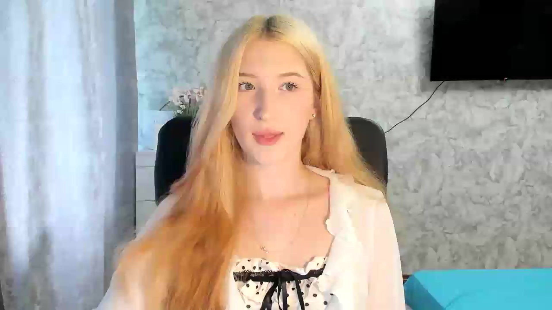 Gallery image thumbnail from Ilona_Here's myfreecams stream on, 06/25/2026, 11:25 image 1 of 20