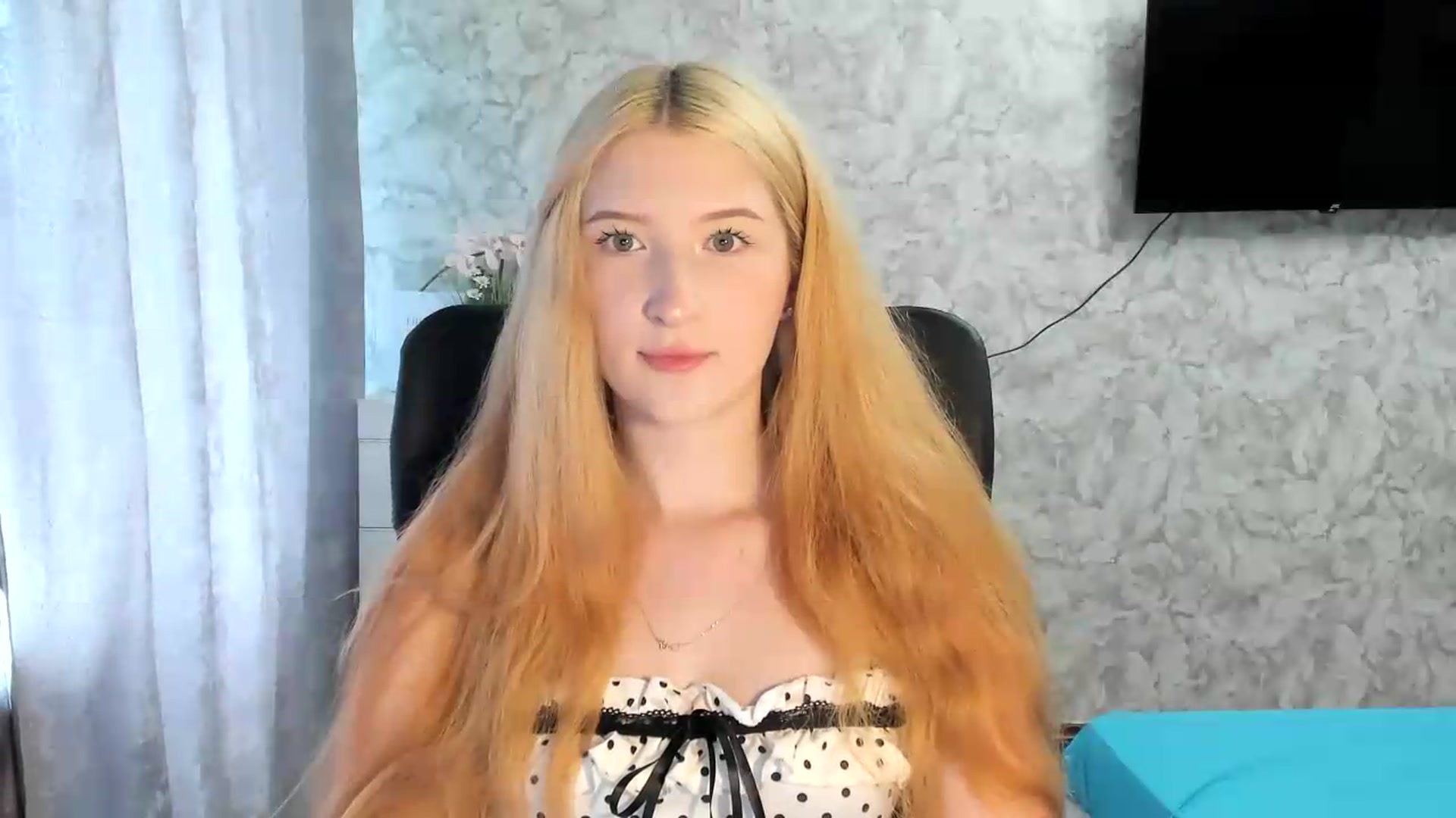 Gallery image thumbnail from Ilona_Here's myfreecams stream on, 06/25/2026, 11:58 image 6 of 20