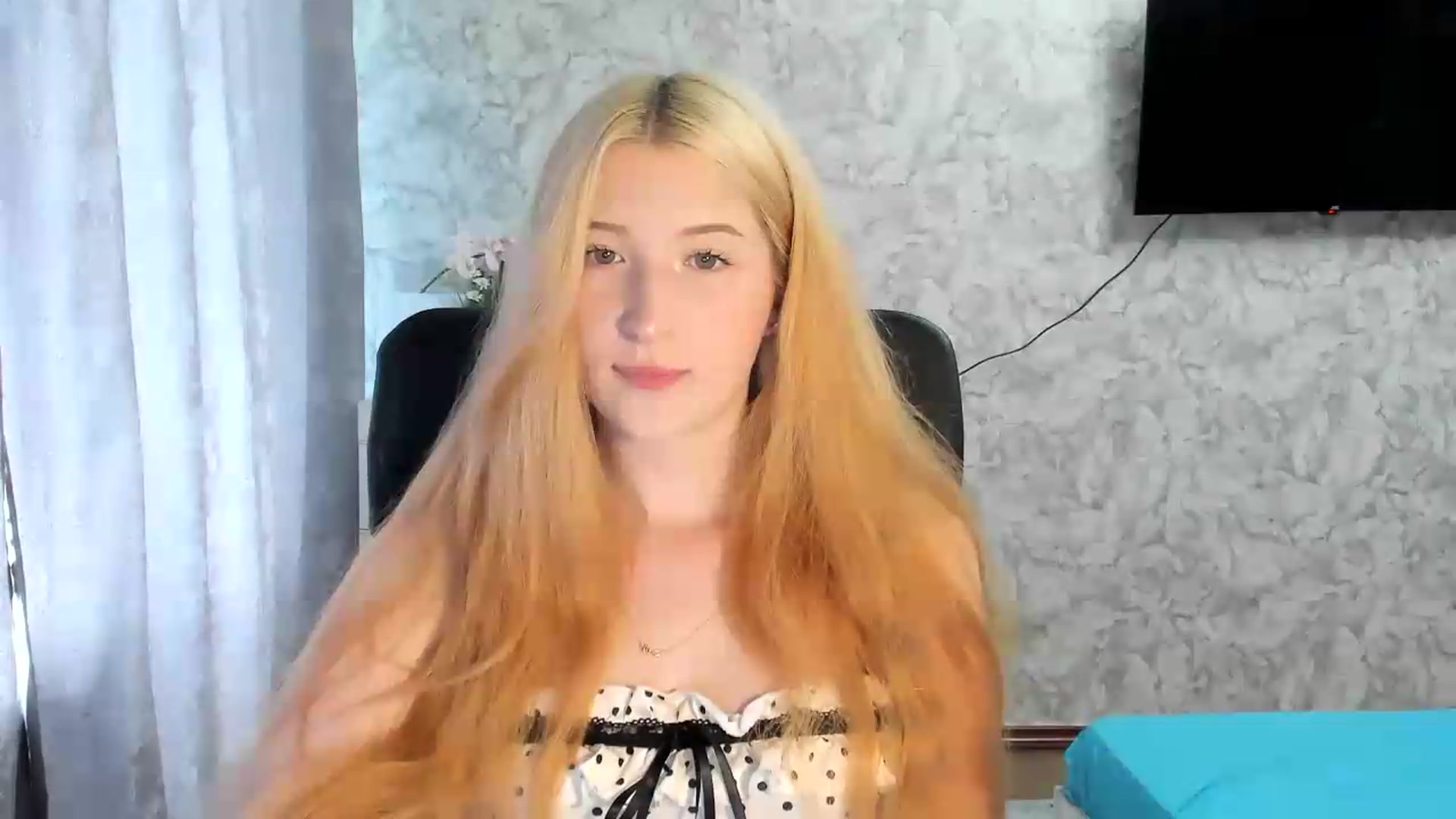 Gallery image thumbnail from Ilona_Here's myfreecams stream on, 06/25/2026, 11:58 image 15 of 20