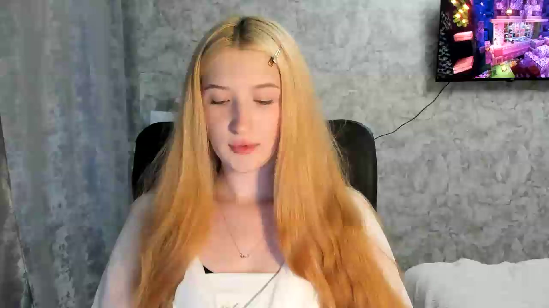 Gallery image thumbnail from Ilona_Here's myfreecams stream on, 06/27/2026, 17:38 image 1 of 20