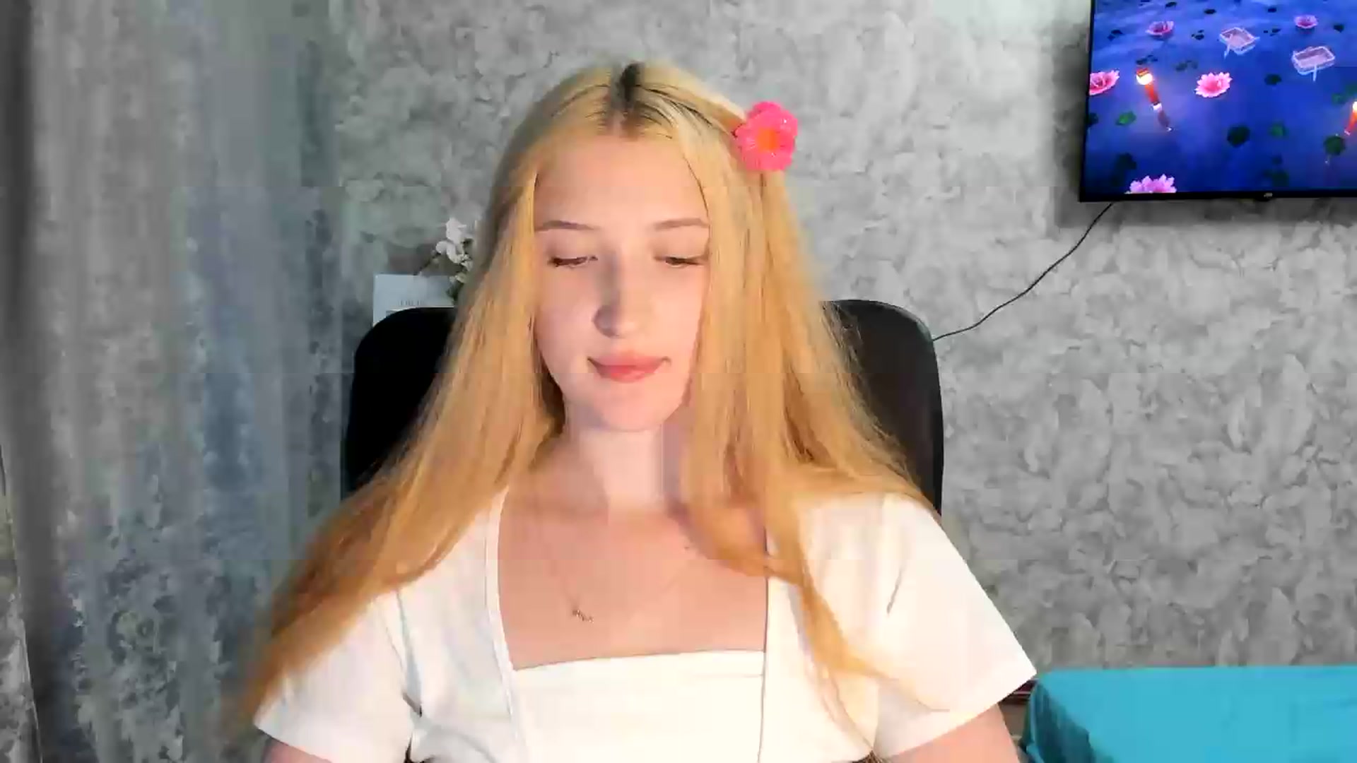 Gallery image thumbnail from Ilona_Here's myfreecams stream on, 06/29/2026, 17:27 image 20 of 20