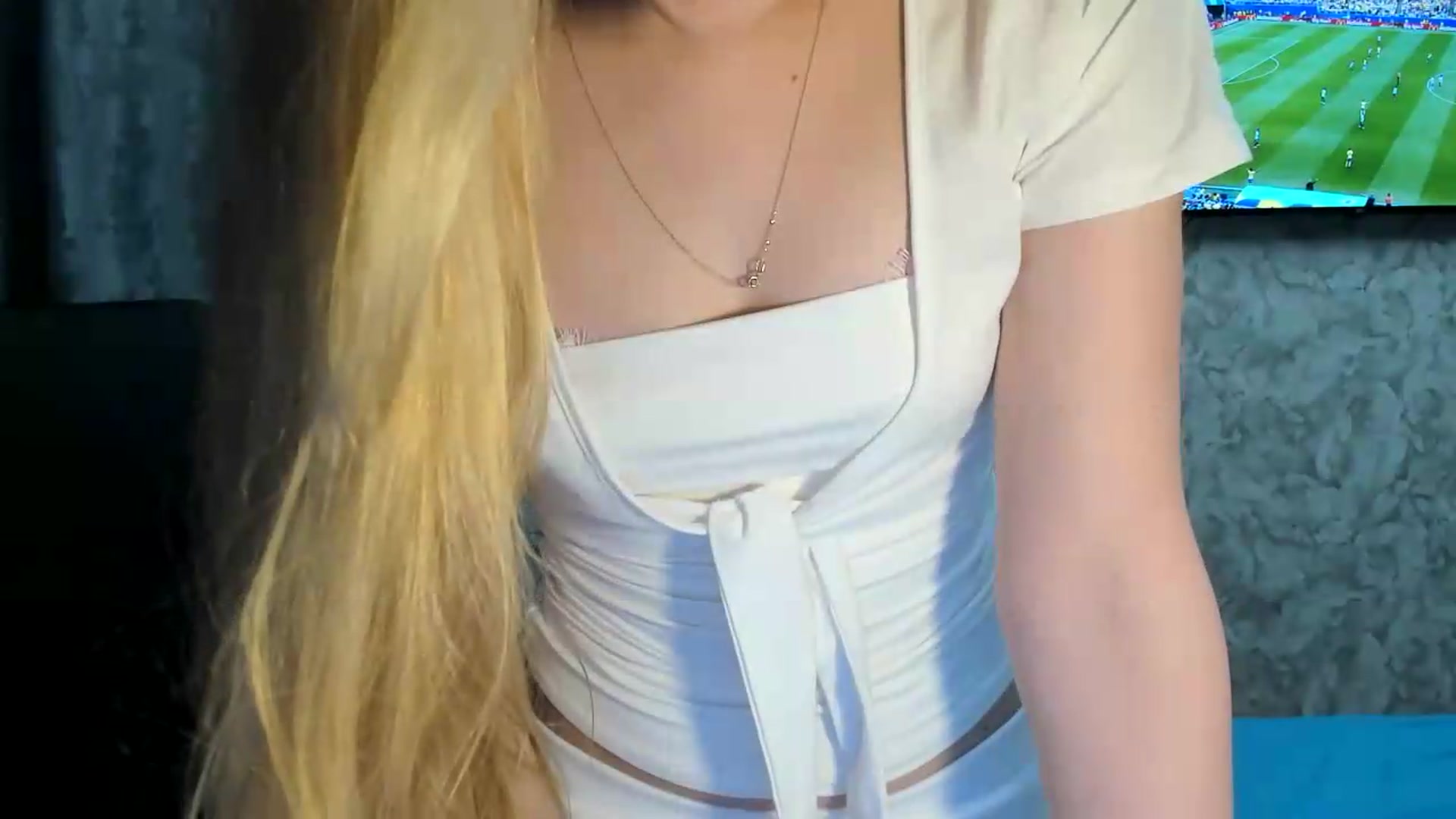 Gallery image thumbnail from Ilona_Here's myfreecams stream on, 06/29/2026, 18:48 image 13 of 20