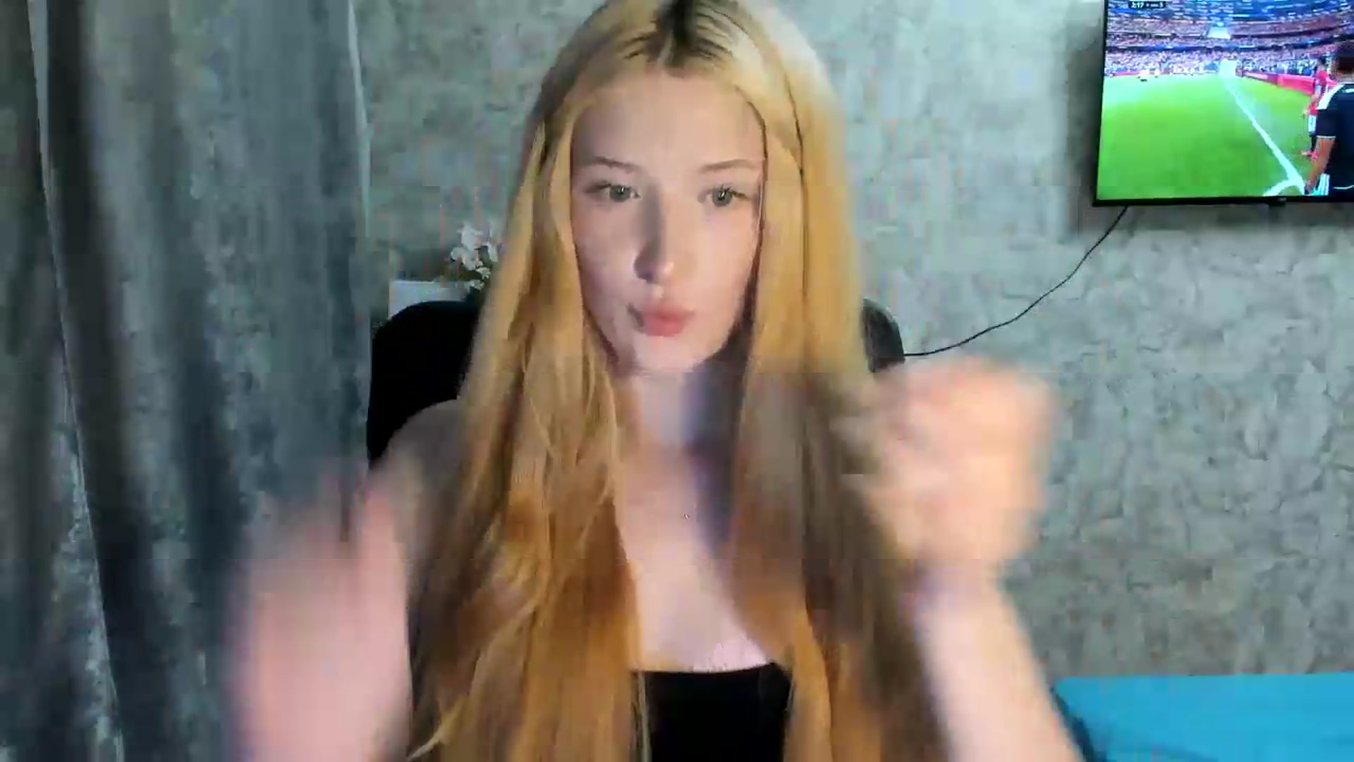 Gallery image thumbnail from Ilona_Here's myfreecams stream on, 07/03/2026, 20:30 image 12 of 20