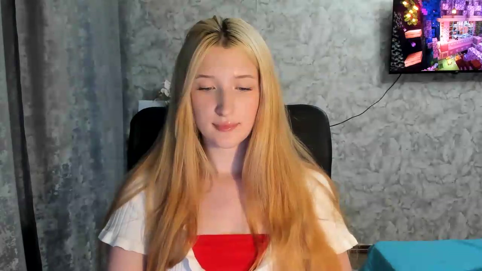 Gallery image thumbnail from Ilona_Here's myfreecams stream on, 07/04/2026, 17:27 image 20 of 20