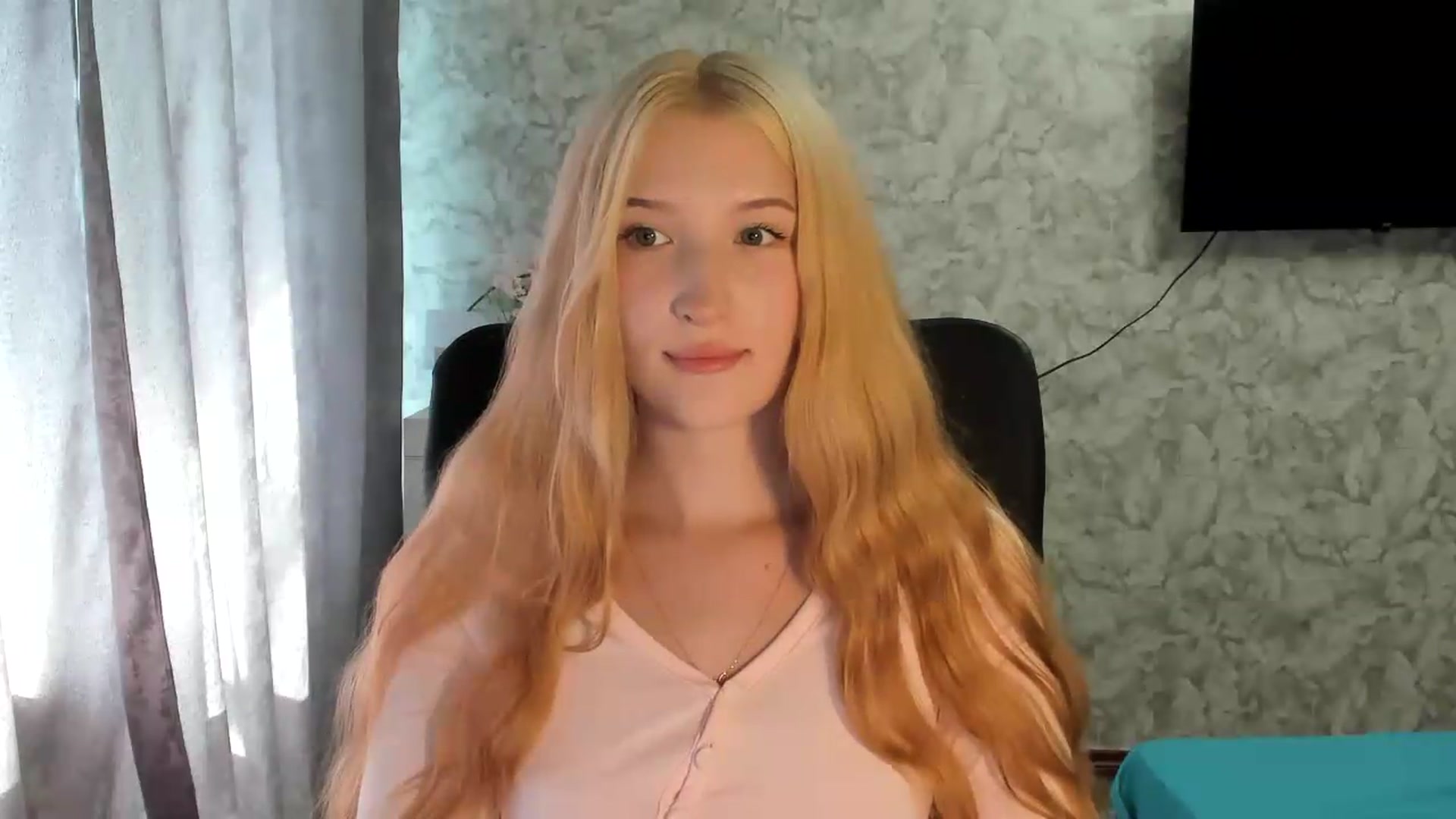 Gallery image thumbnail from Ilona_Here's myfreecams stream on, 07/05/2026, 13:52 image 6 of 20