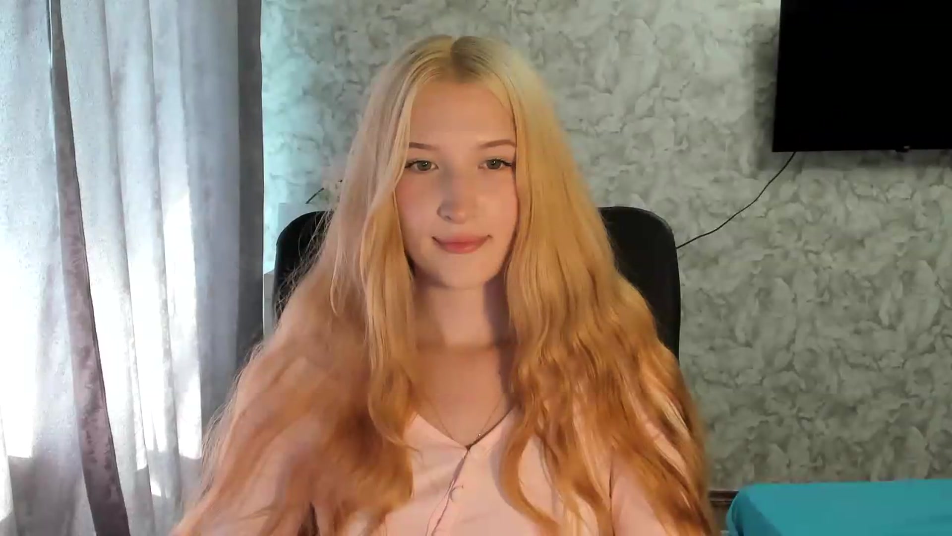 Gallery image thumbnail from Ilona_Here's myfreecams stream on, 07/05/2026, 13:52 image 4 of 20