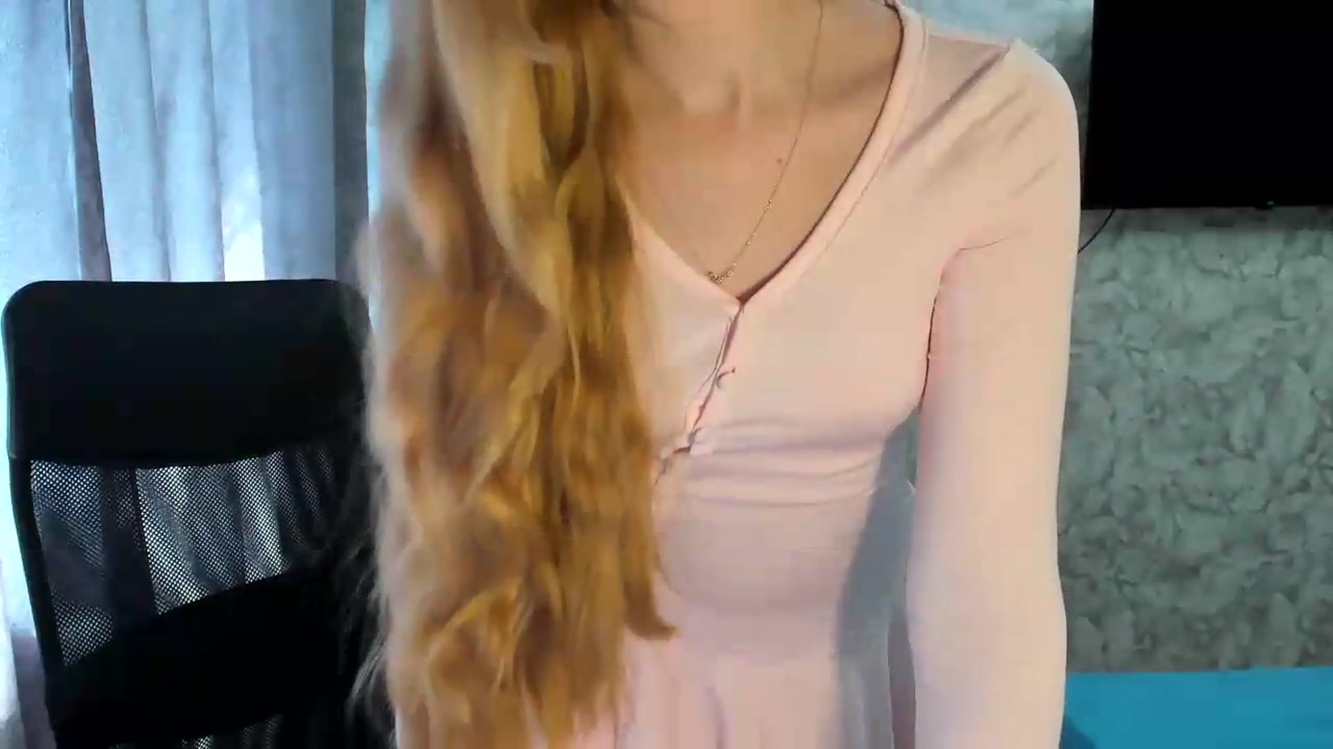 Gallery image thumbnail from Ilona_Here's myfreecams stream on, 07/05/2026, 13:52 image 15 of 20