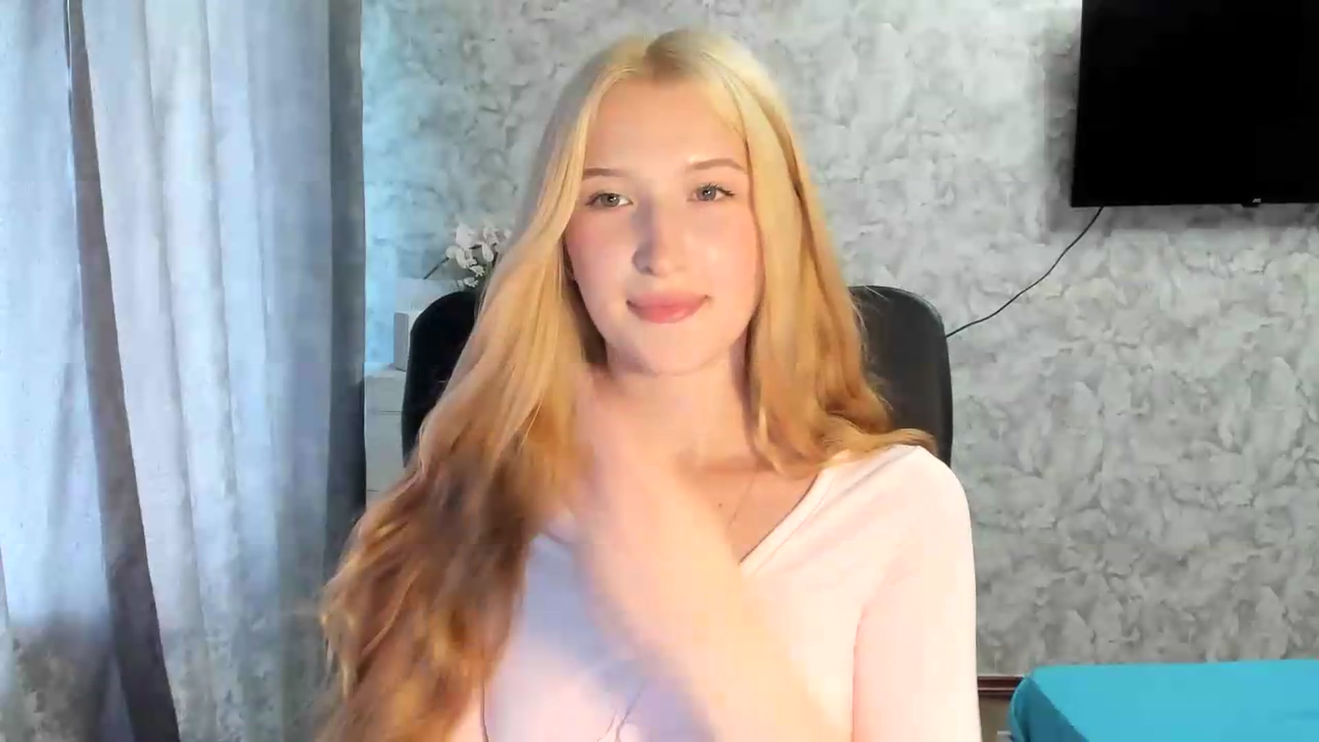 Gallery image thumbnail from Ilona_Here's myfreecams stream on, 07/05/2026, 15:03 image 8 of 20