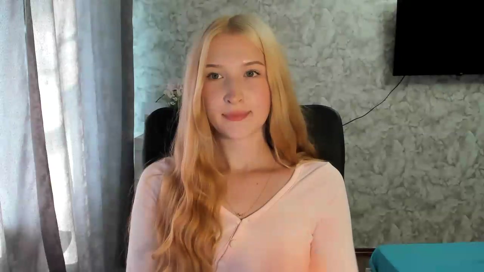 Gallery image thumbnail from Ilona_Here's myfreecams stream on, 07/05/2026, 15:03 image 6 of 20