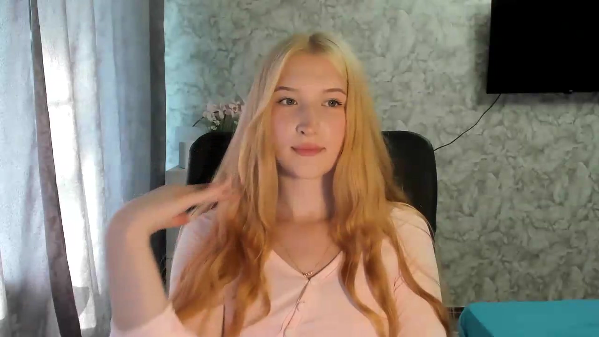 Gallery image thumbnail from Ilona_Here's myfreecams stream on, 07/05/2026, 15:03 image 2 of 20