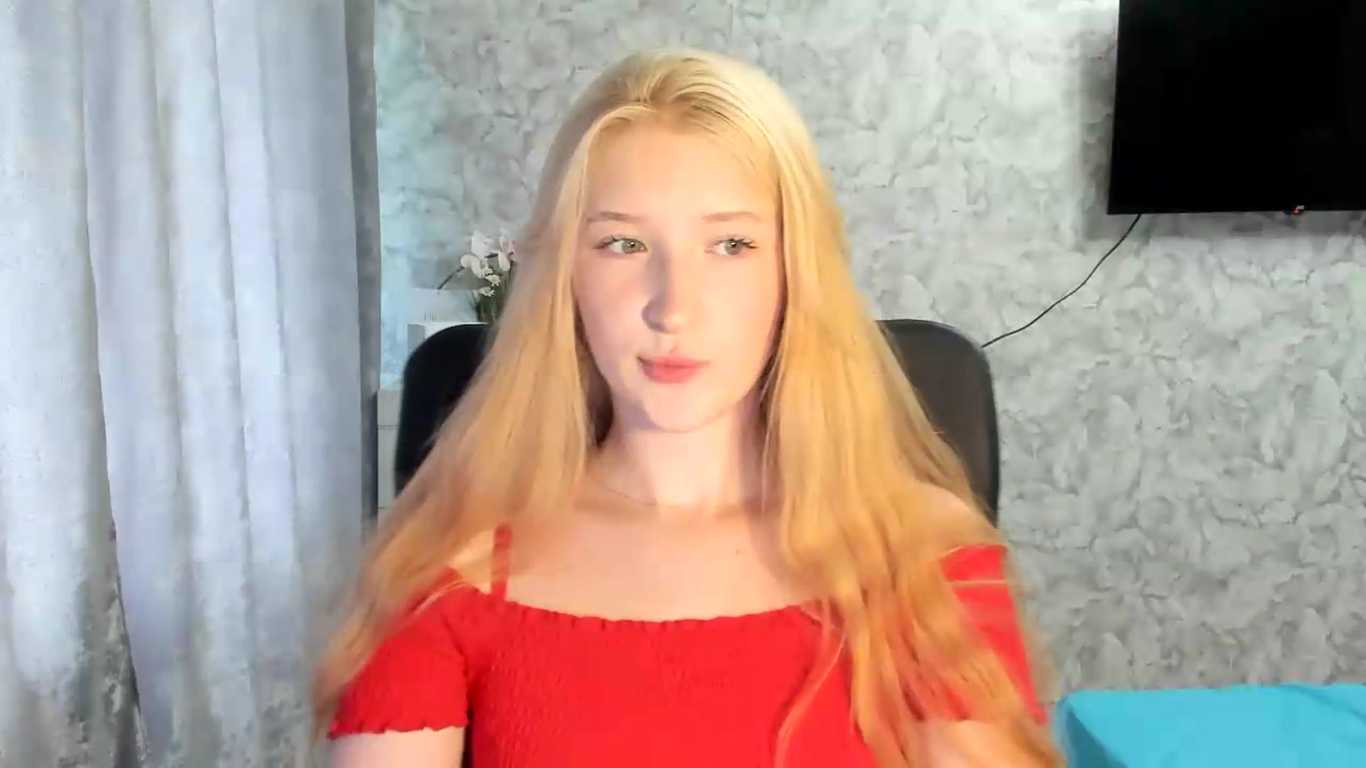Gallery image thumbnail from Ilona_Here's myfreecams stream on, 07/06/2026, 13:24 image 3 of 20
