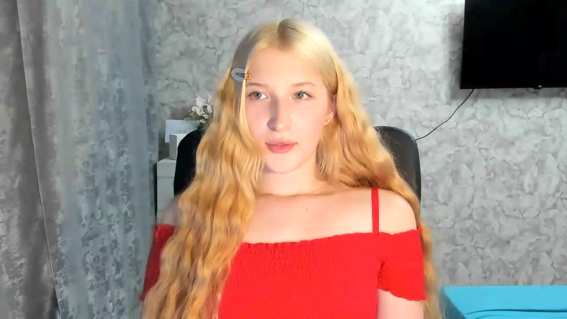 Gallery image thumbnail from Ilona_Here's myfreecams stream on, 07/08/2026, 17:49 image 10 of 20