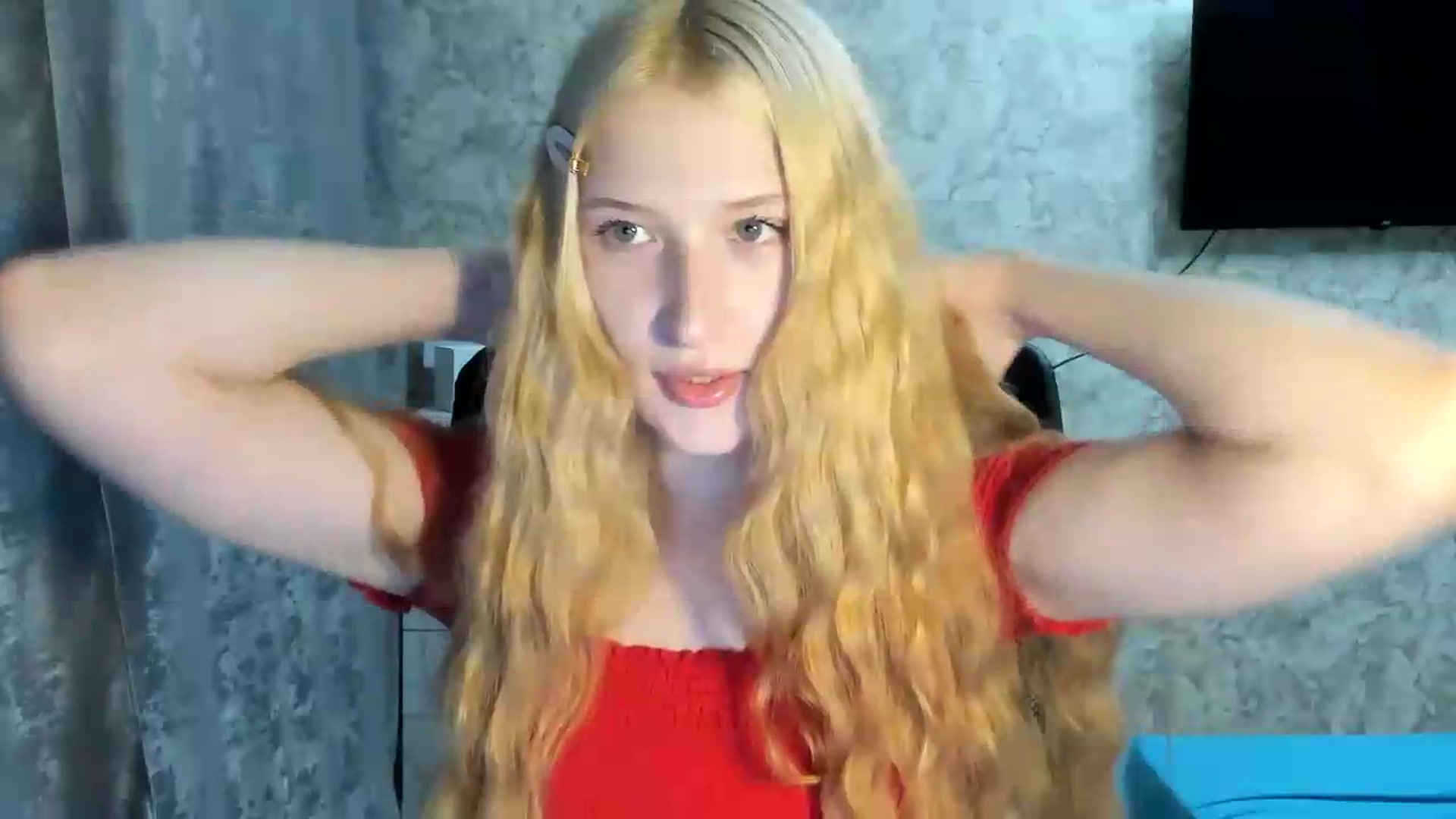 Gallery image thumbnail from Ilona_Here's myfreecams stream on, 07/08/2026, 17:49 image 2 of 20