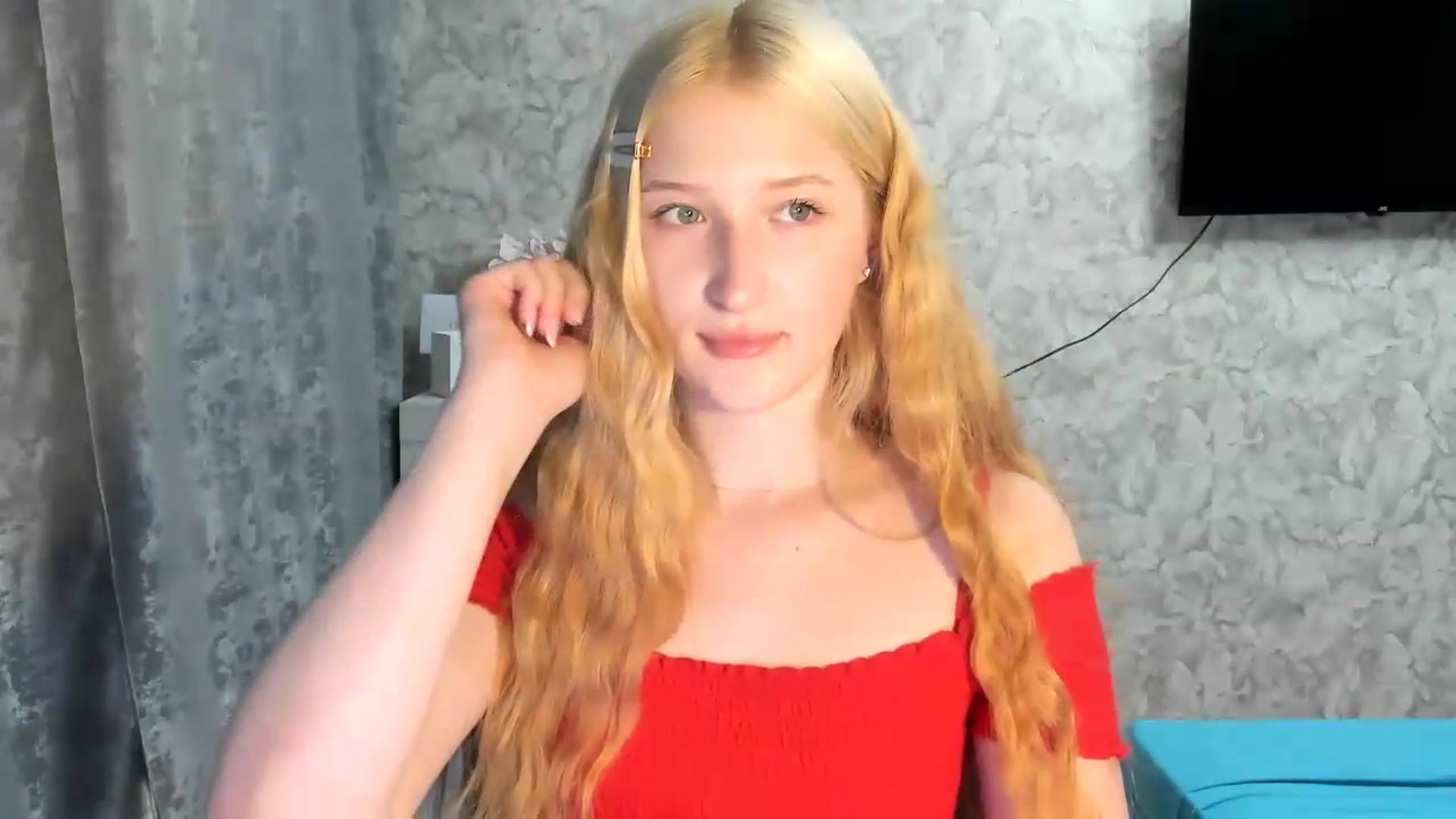 Gallery image thumbnail from Ilona_Here's myfreecams stream on, 07/08/2026, 17:49 image 20 of 20