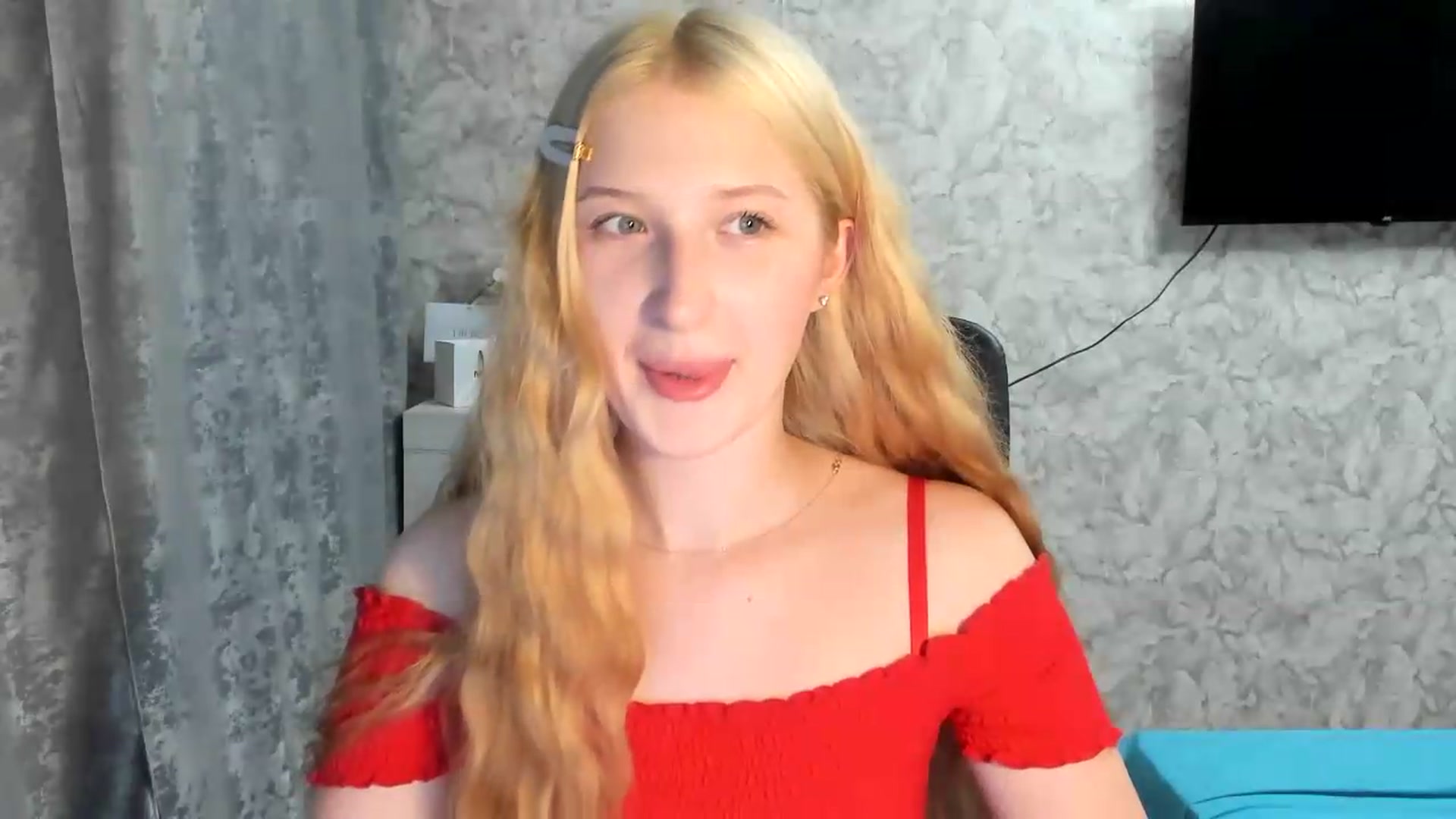 Gallery image thumbnail from Ilona_Here's myfreecams stream on, 07/08/2026, 18:41 image 20 of 20