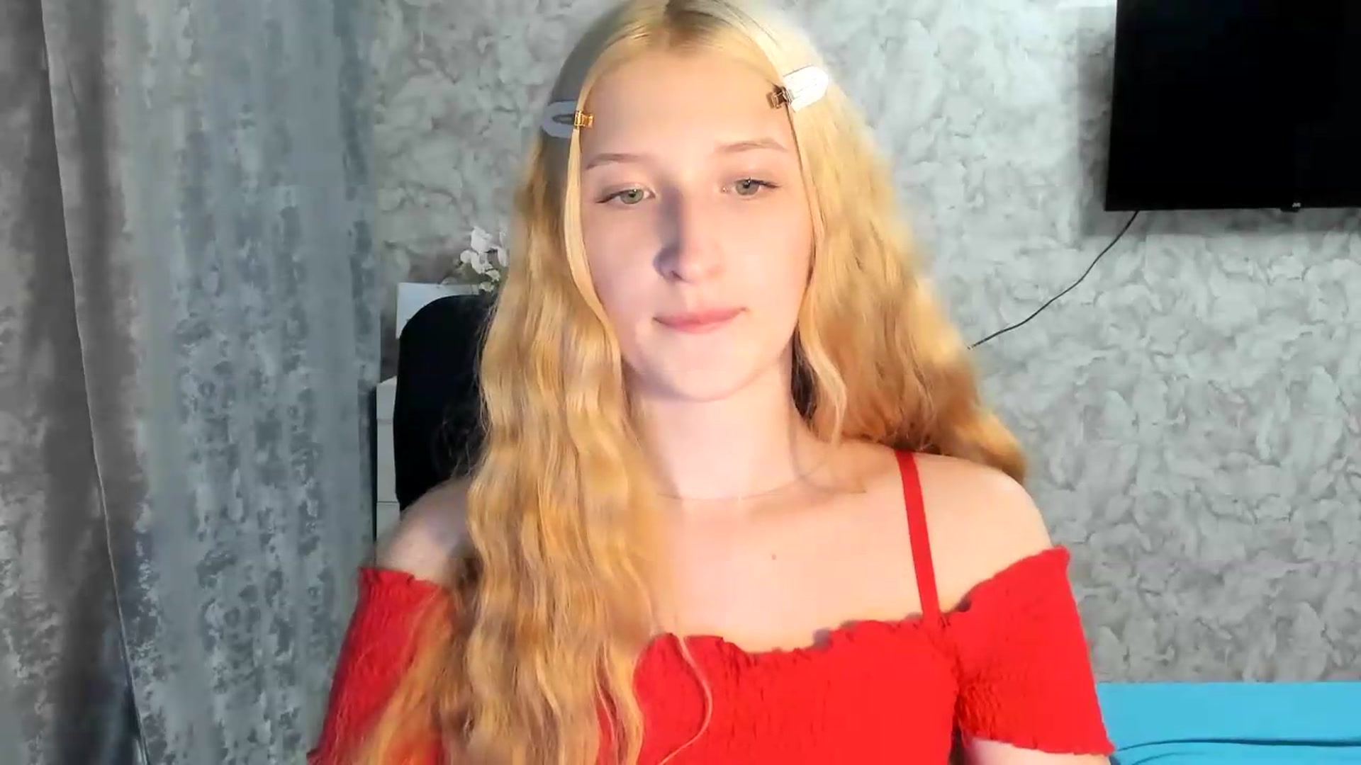 Gallery image thumbnail from Ilona_Here's myfreecams stream on, 07/08/2026, 19:39 image 5 of 20