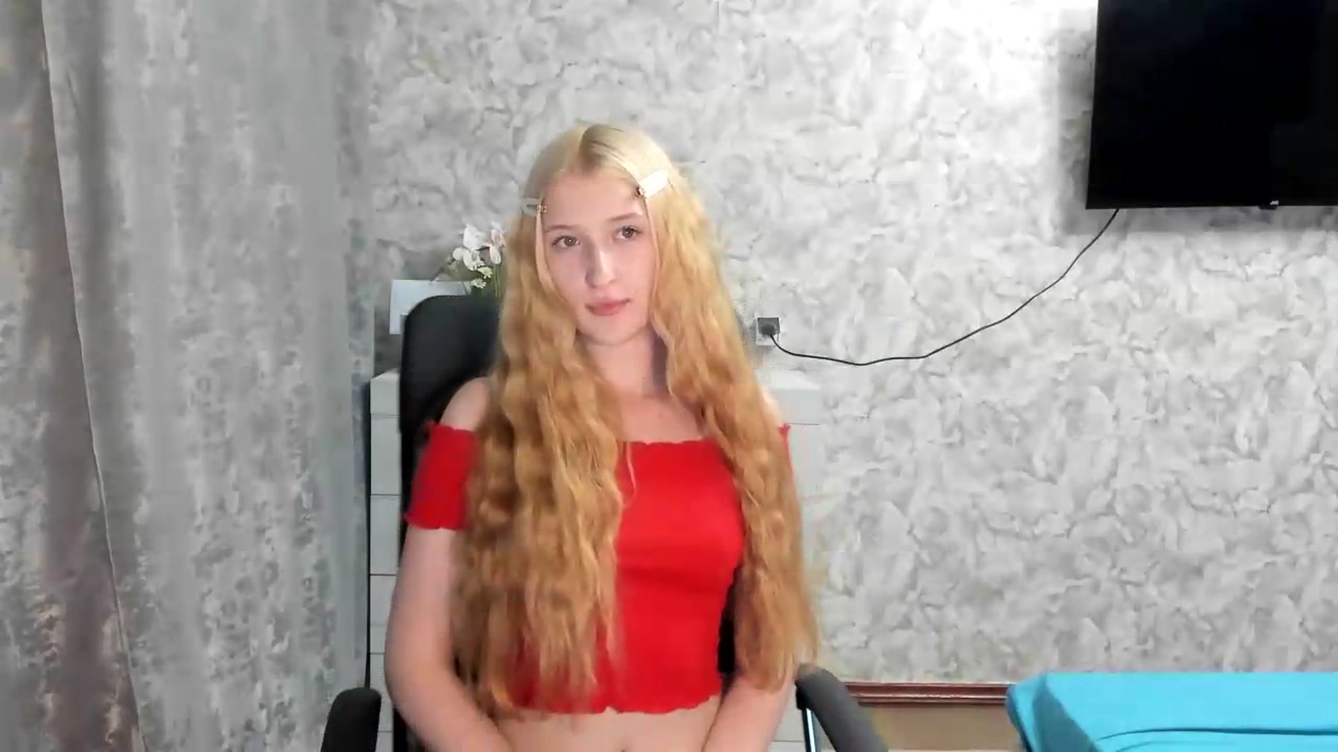 Gallery image thumbnail from Ilona_Here's myfreecams stream on, 07/08/2026, 19:39 image 13 of 20