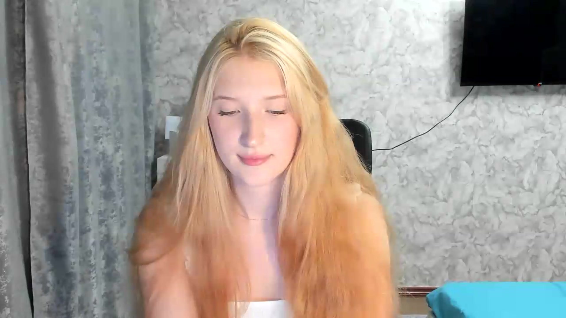 Gallery image thumbnail from Ilona_Here's myfreecams stream on, 07/09/2026, 19:34 image 3 of 20