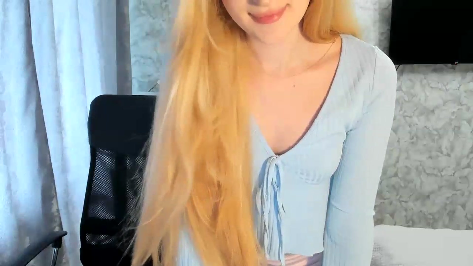 Gallery image thumbnail from Ilona_Here's myfreecams stream on, 07/20/2026, 11:46 image 20 of 20