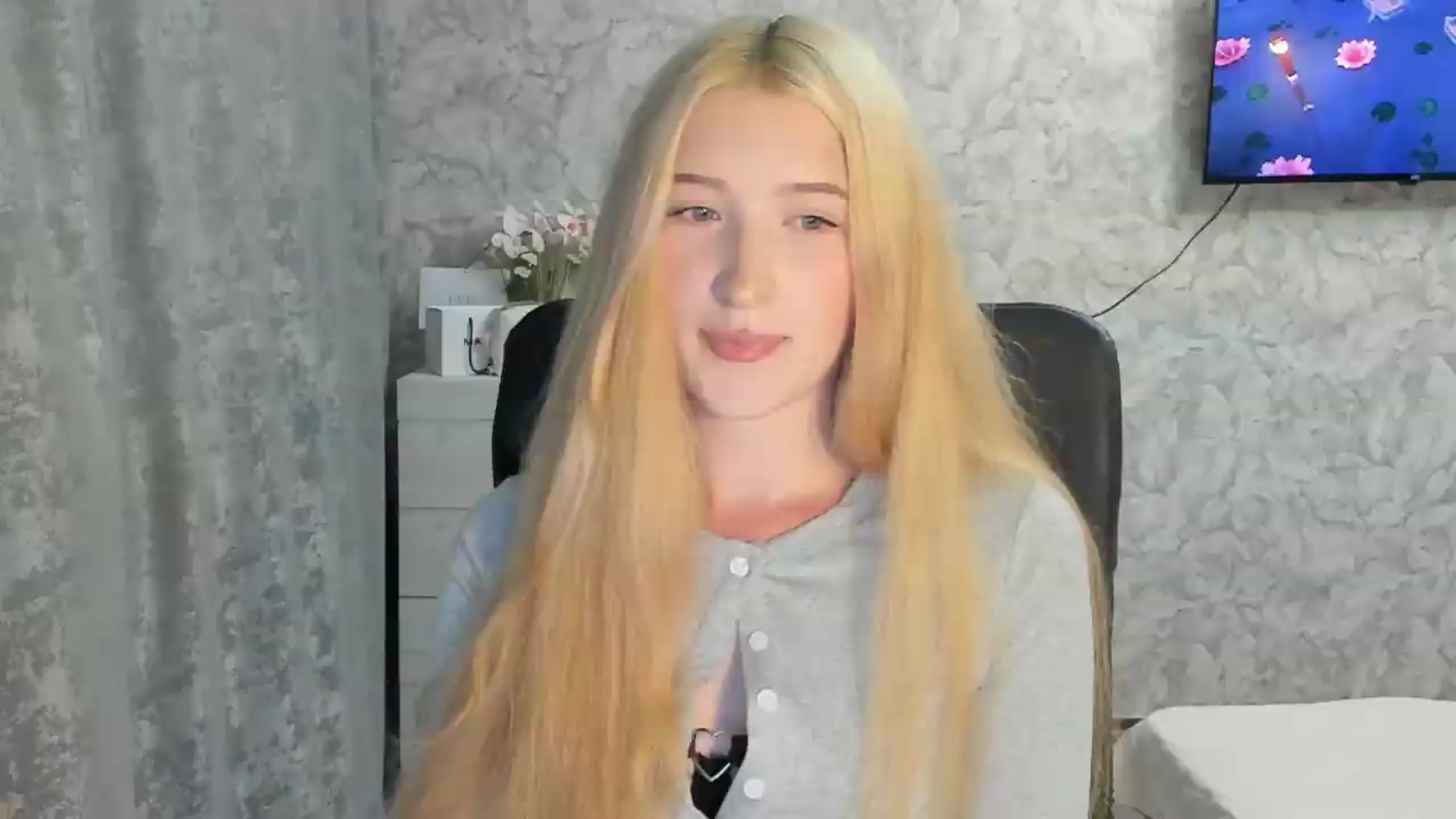 Gallery image thumbnail from Ilona_Here's myfreecams stream on, 07/28/2026, 18:42 image 18 of 20