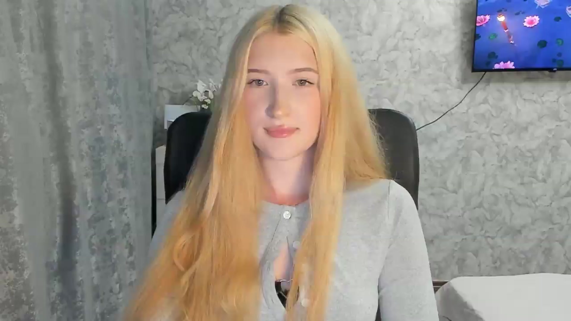 Gallery image thumbnail from Ilona_Here's myfreecams stream on, 07/28/2026, 19:50 image 6 of 20