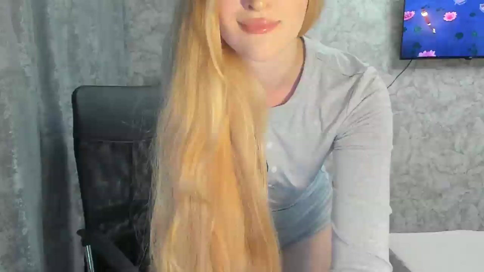 Gallery image thumbnail from Ilona_Here's myfreecams stream on, 07/28/2026, 20:43 image 4 of 20