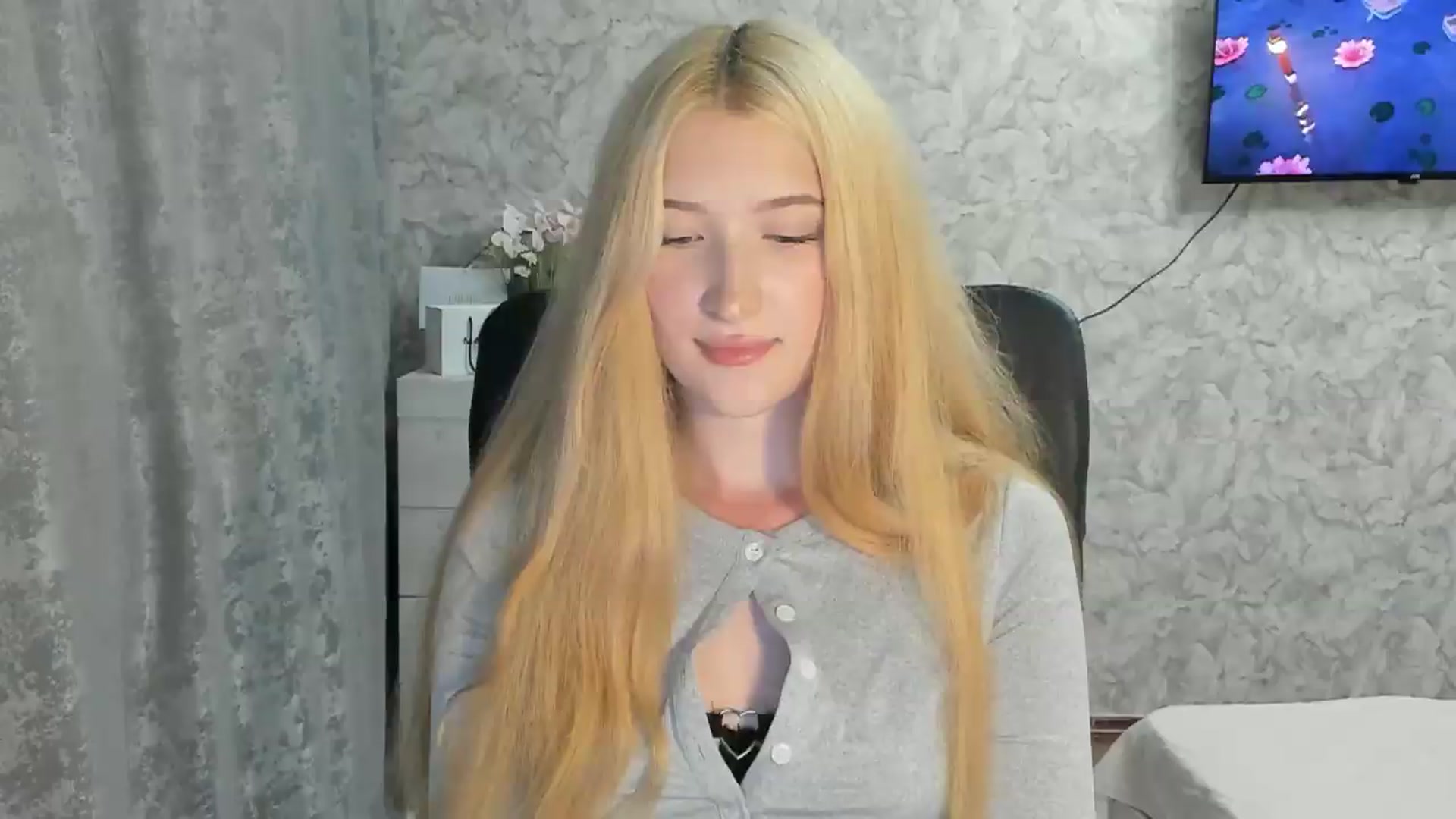 Gallery image thumbnail from Ilona_Here's myfreecams stream on, 07/28/2026, 20:43 image 14 of 20