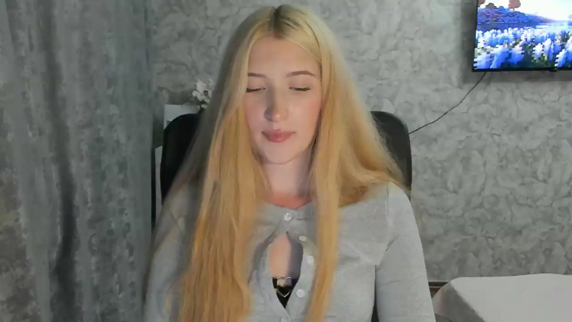 Gallery image thumbnail from Ilona_Here's myfreecams stream on, 07/28/2026, 21:45 image 19 of 20