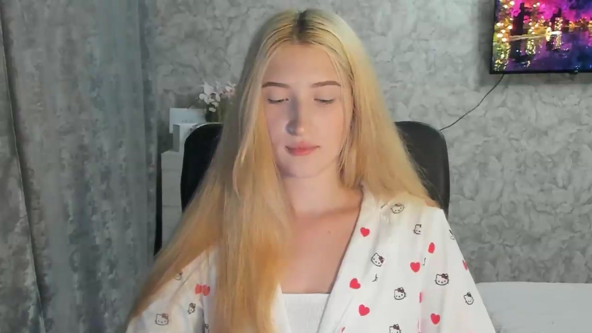 Gallery image thumbnail from Ilona_Here's myfreecams stream on, 07/30/2026, 21:56 image 6 of 20