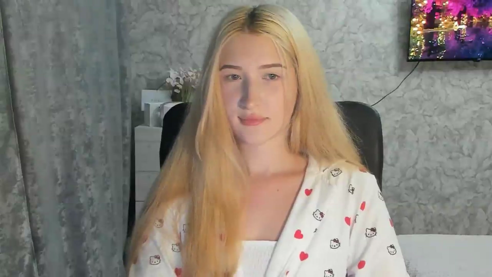Gallery image thumbnail from Ilona_Here's myfreecams stream on, 07/30/2026, 21:56 image 5 of 20