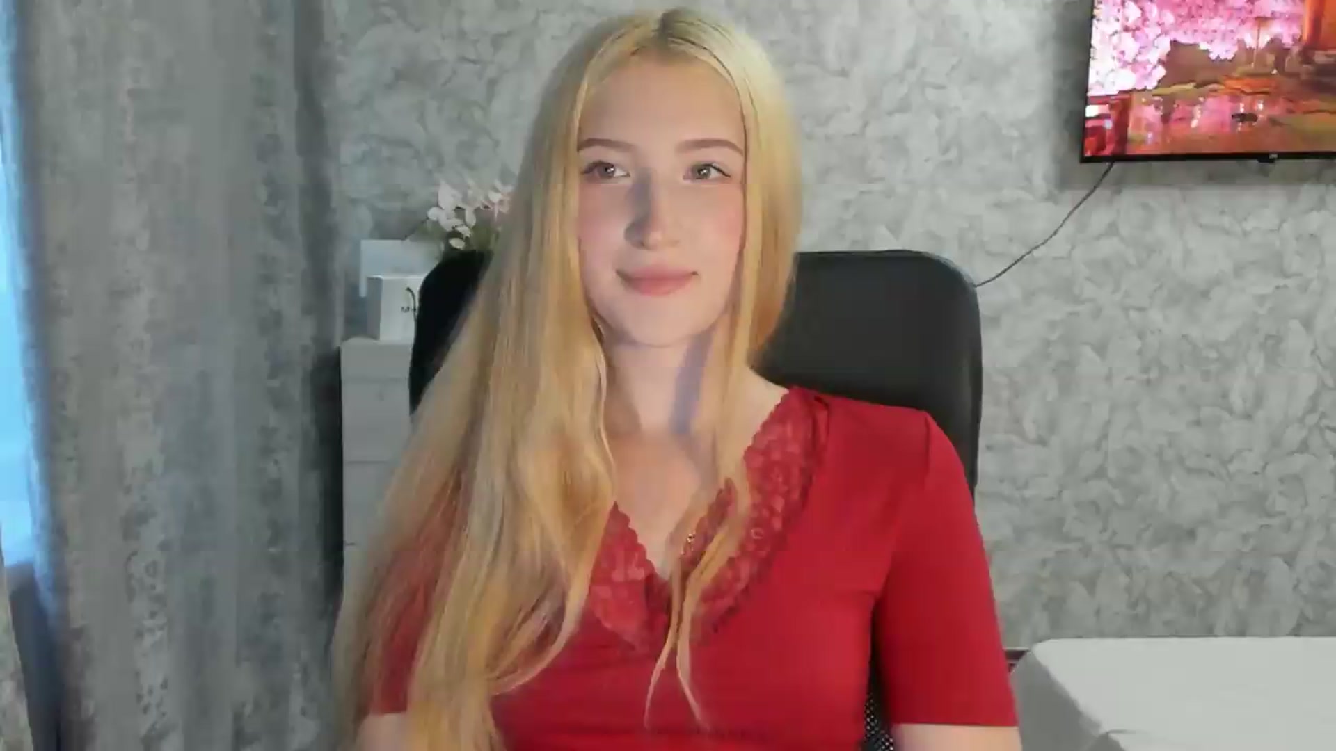 Gallery image thumbnail from Ilona_Here's myfreecams stream on, 08/11/2026, 17:12 image 5 of 20