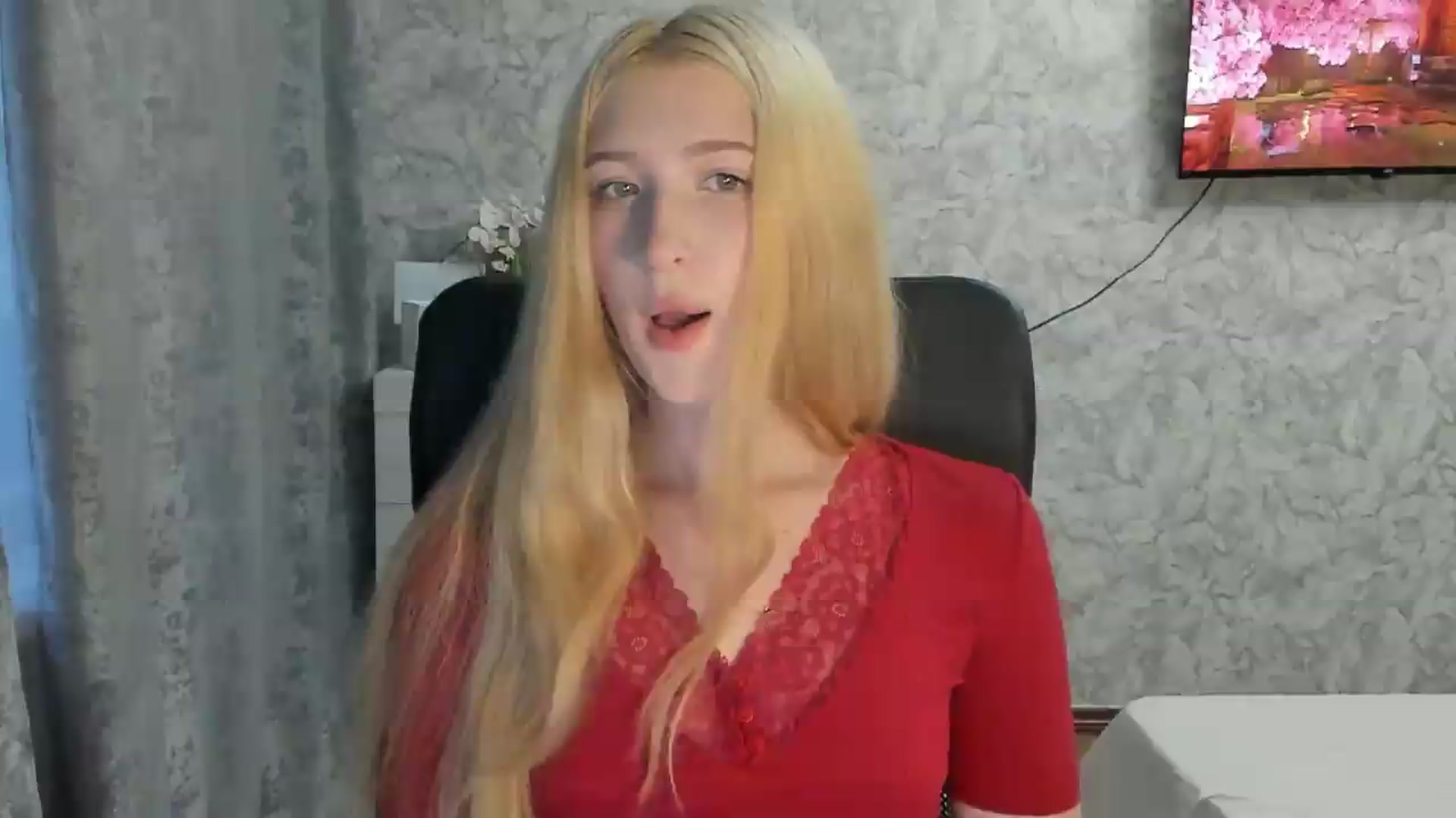 Gallery image thumbnail from Ilona_Here's myfreecams stream on, 08/11/2026, 17:12 image 19 of 20