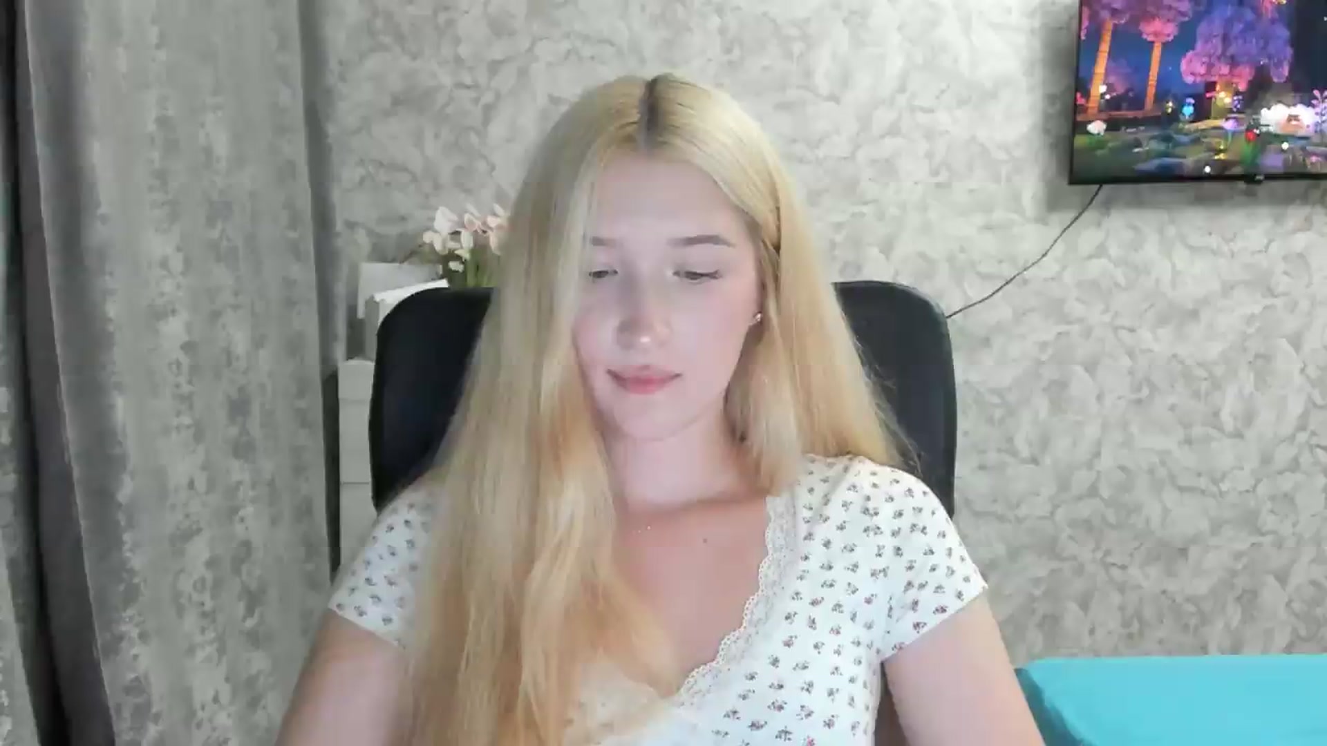 Gallery image thumbnail from Ilona_Here's myfreecams stream on, 08/20/2026, 19:04 image 1 of 20